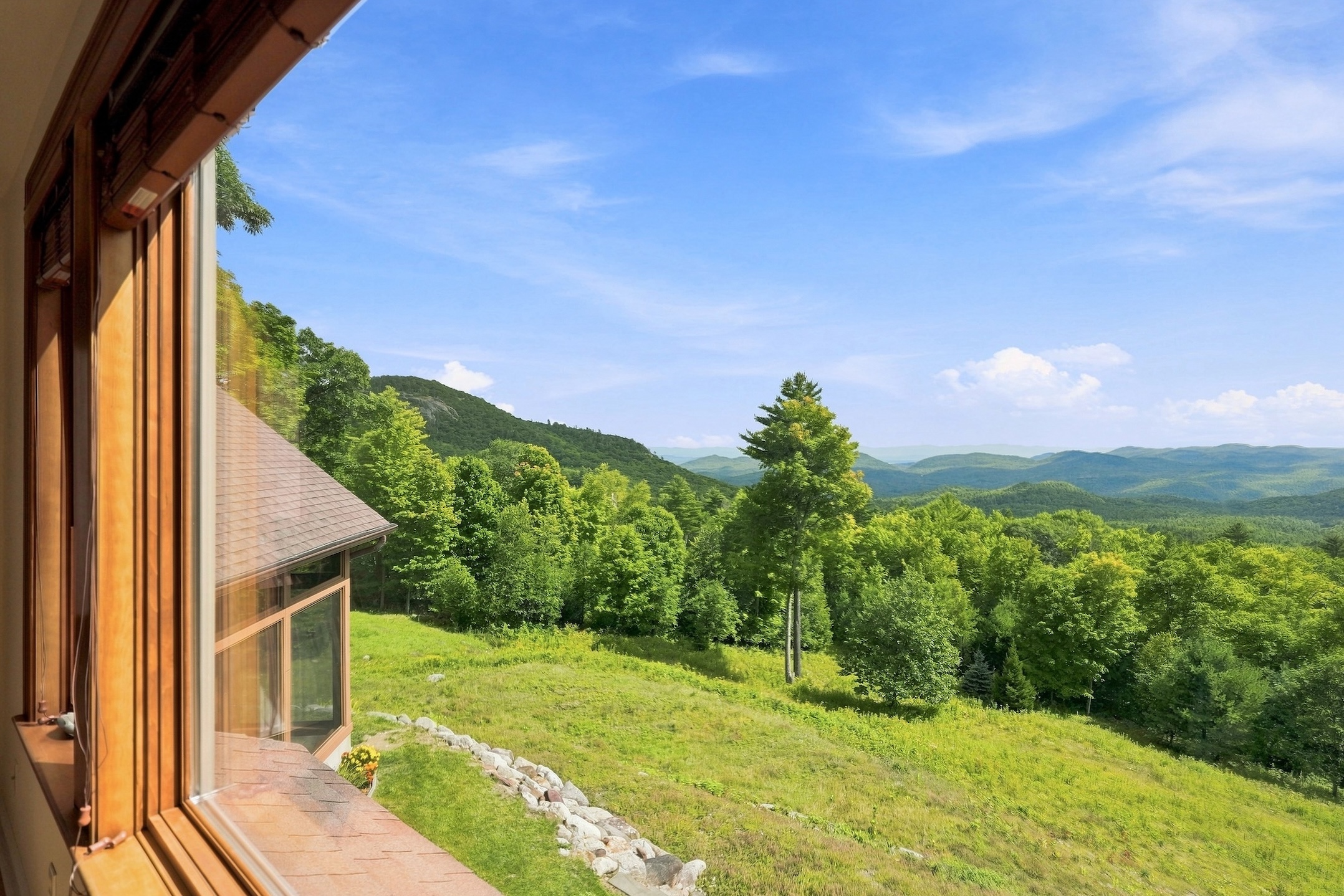  328 Hurricane Mountain Lane, Elizabethtown, NY, 12932 - 物件實景