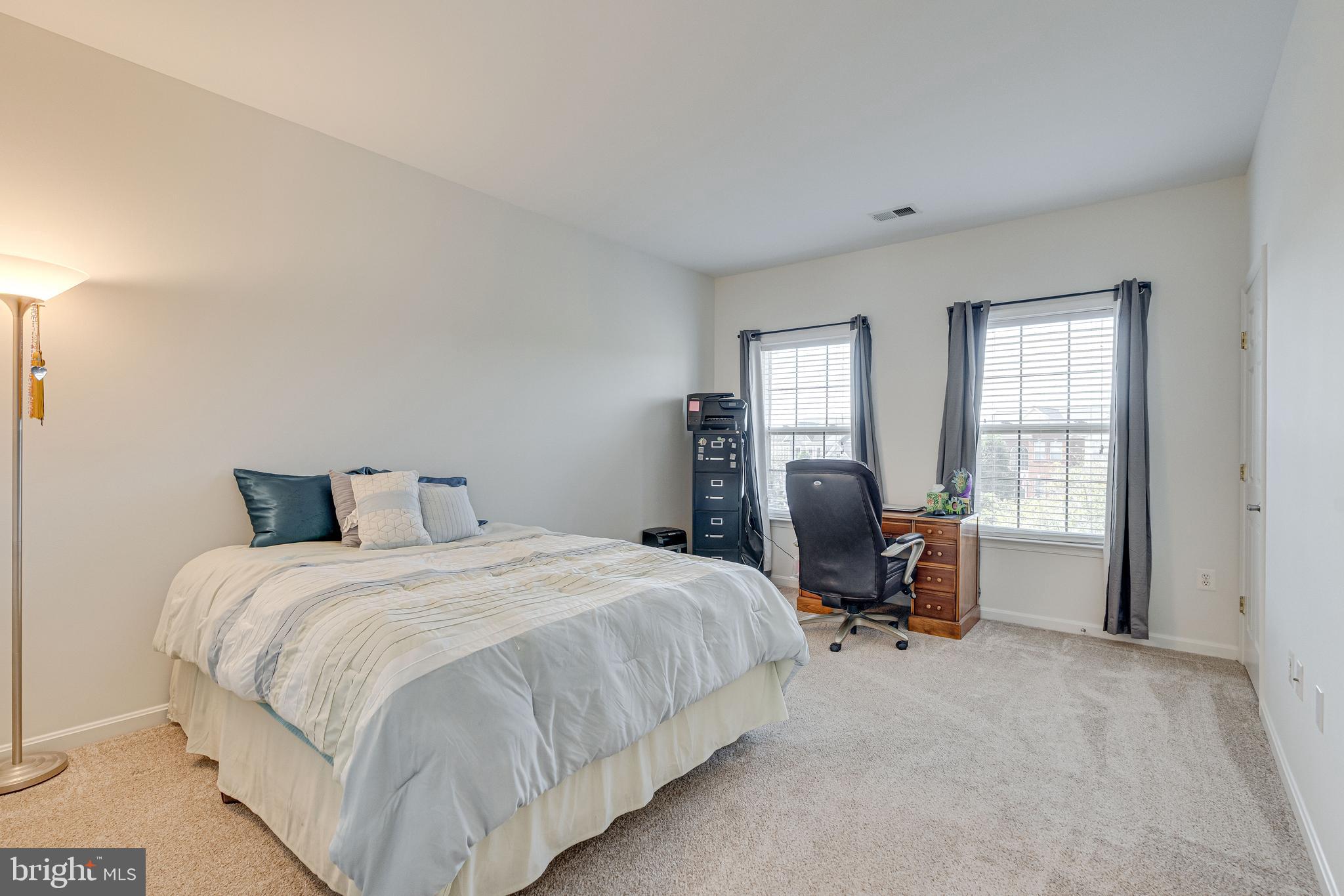 Bealeton, Virginia, 22712, United States, 4 Bedrooms Bedrooms, ,3 BathroomsBathrooms,Residential,For Sale,1986085