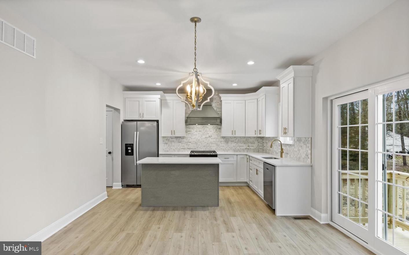 HAMMONTON, New Jersey, 08037, United States, 4 Bedrooms Bedrooms, ,3 BathroomsBathrooms,Residential,For Sale,1996393