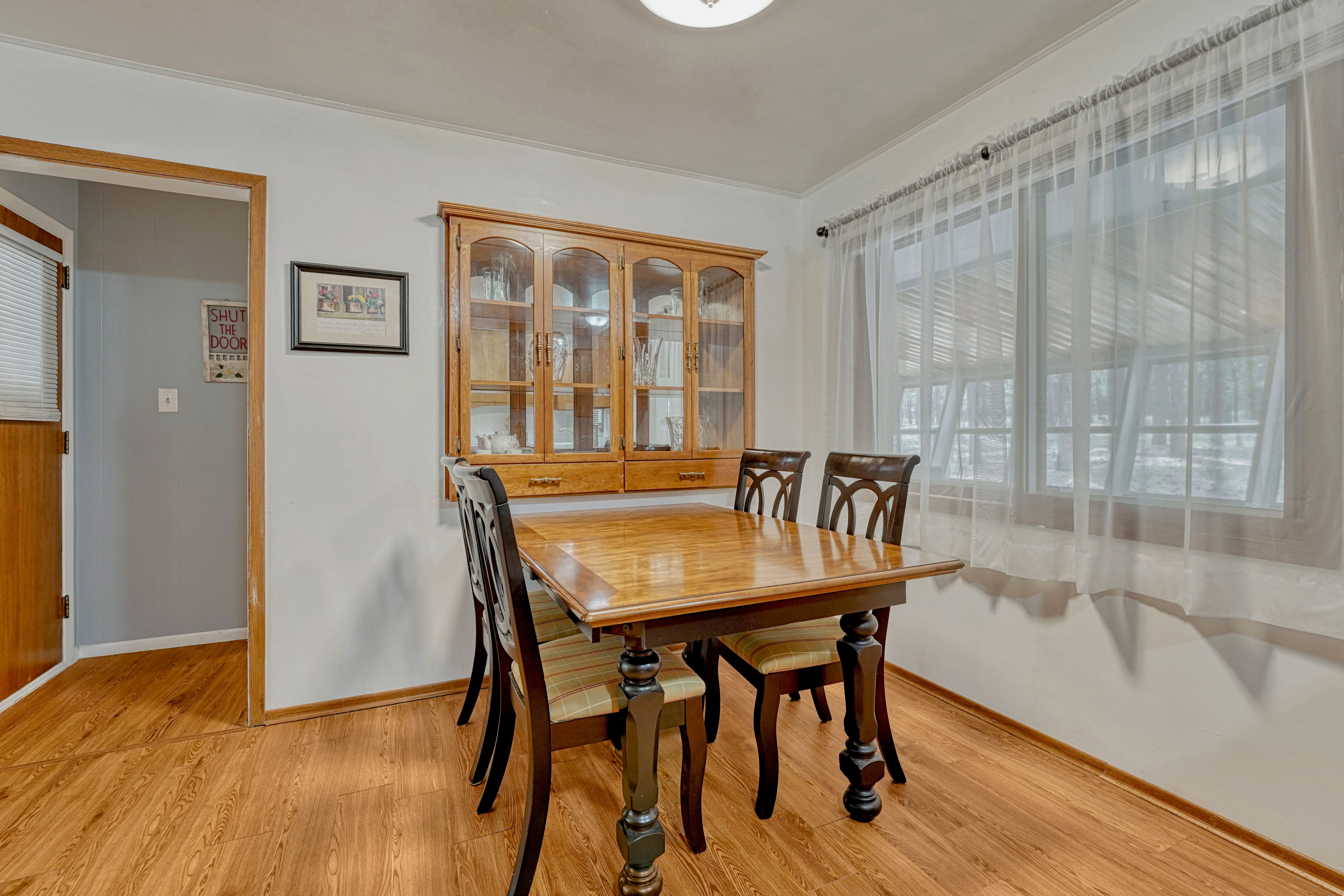  Meticulously maintained ranch-style home in sought-after Black Forest - 物件實景