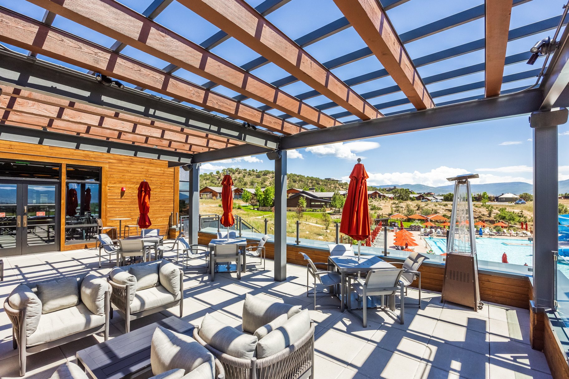  Modern Red Ledges home with Full Golf Membership Available - Fully Furnished - 物件實景