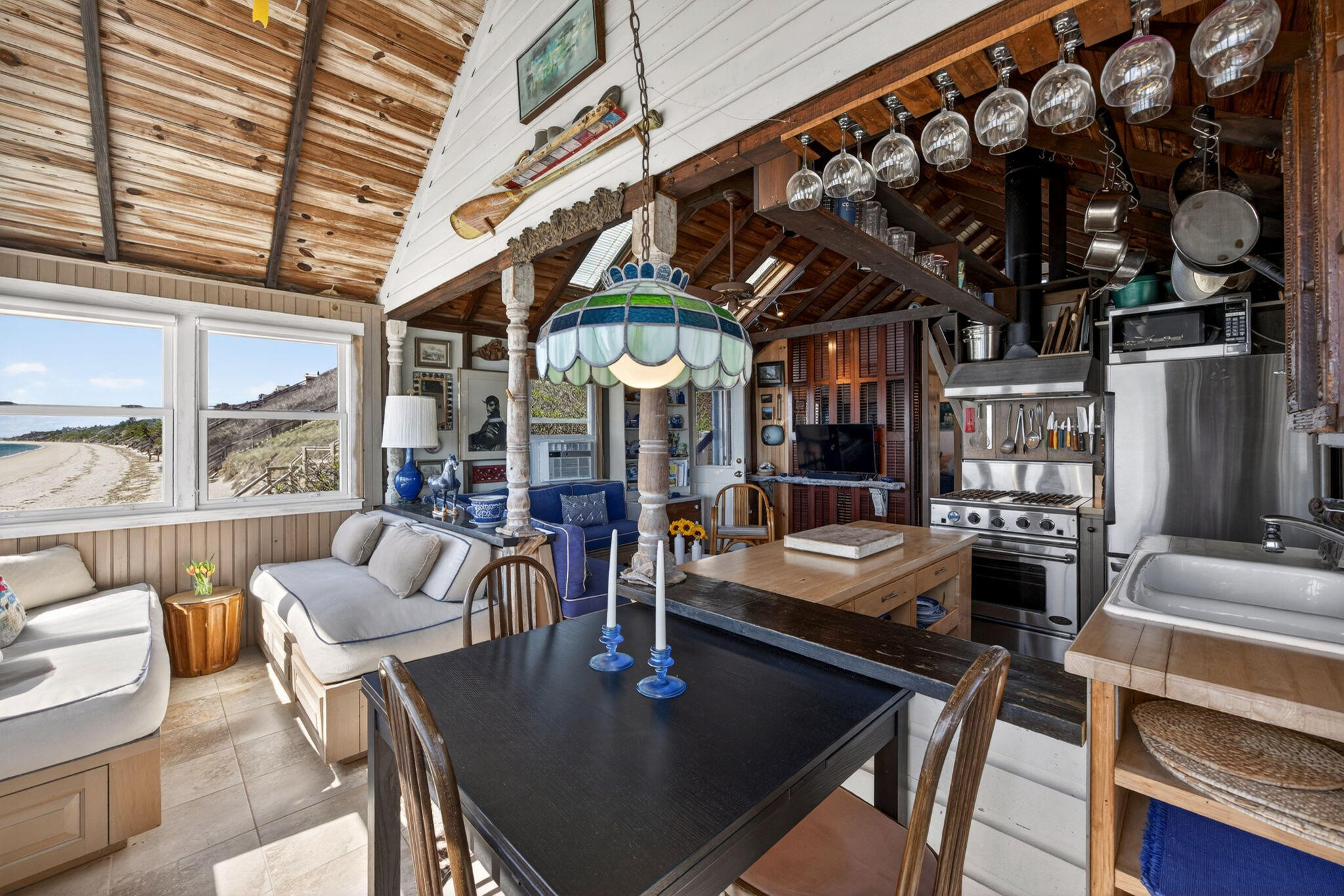  North Truro Beachfront Cottage with Private Bay Access - 物件實景
