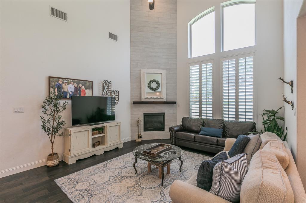 Fort Worth, Texas, 76008, United States, 4 Bedrooms Bedrooms, ,3 BathroomsBathrooms,Residential,For Sale,1902428