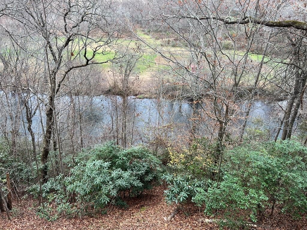 Hayesville, North Carolina, 28904, United States, 5 Bedrooms Bedrooms, ,4 BathroomsBathrooms,Residential,For Sale,1936874