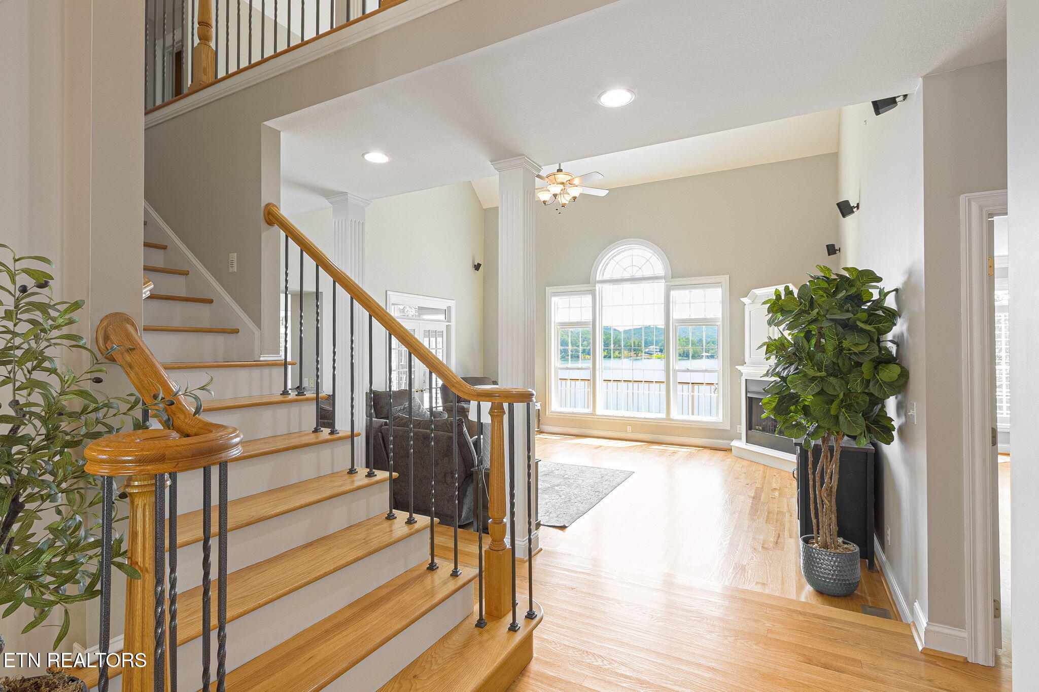 Spring City, Tennessee, 37381, United States, 3 Bedrooms Bedrooms, ,5 BathroomsBathrooms,Residential,For Sale,1900794