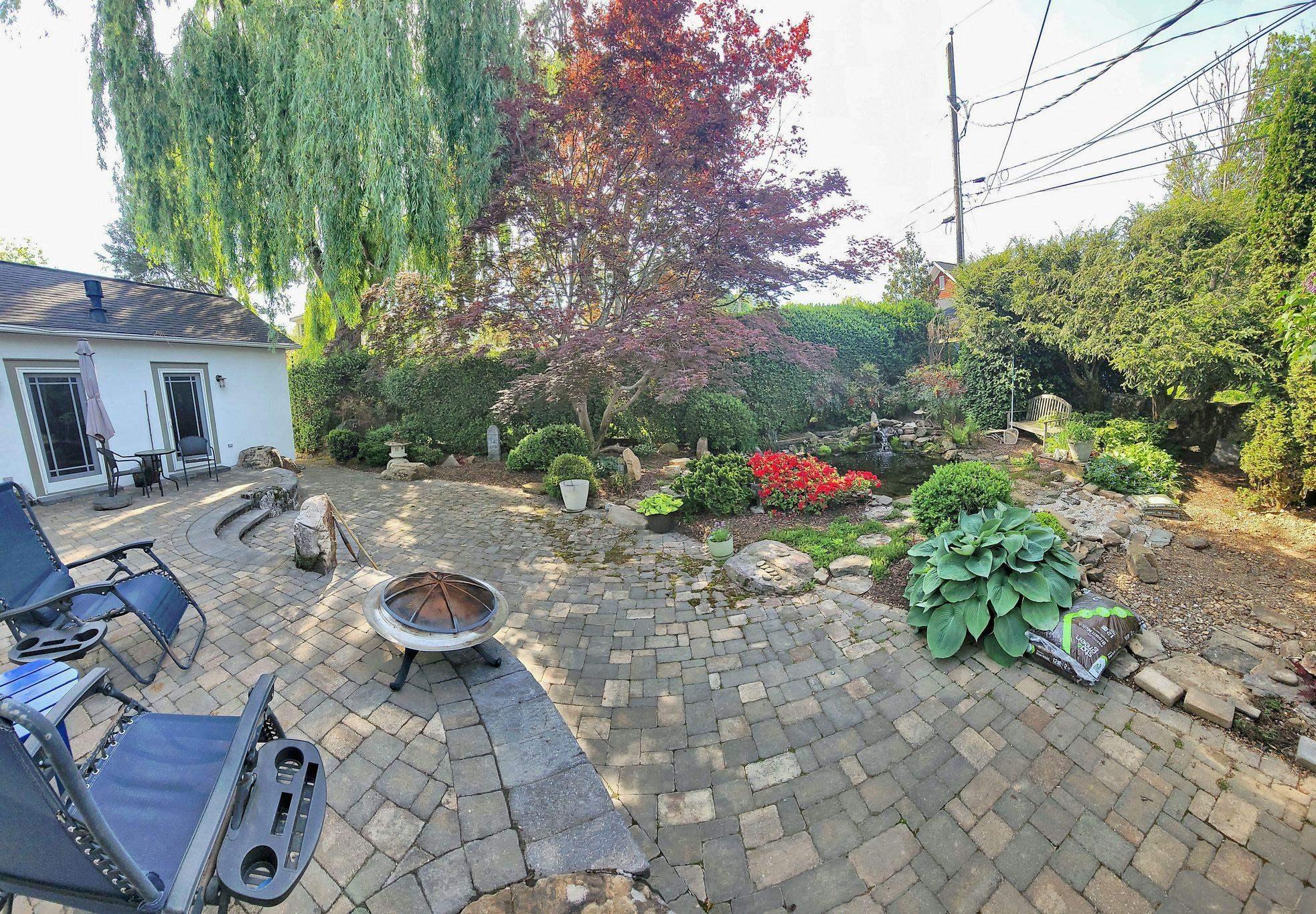 Blacksburg, Virginia, 24060, United States, 3 Bedrooms Bedrooms, ,3 BathroomsBathrooms,Residential,For Sale,1986553