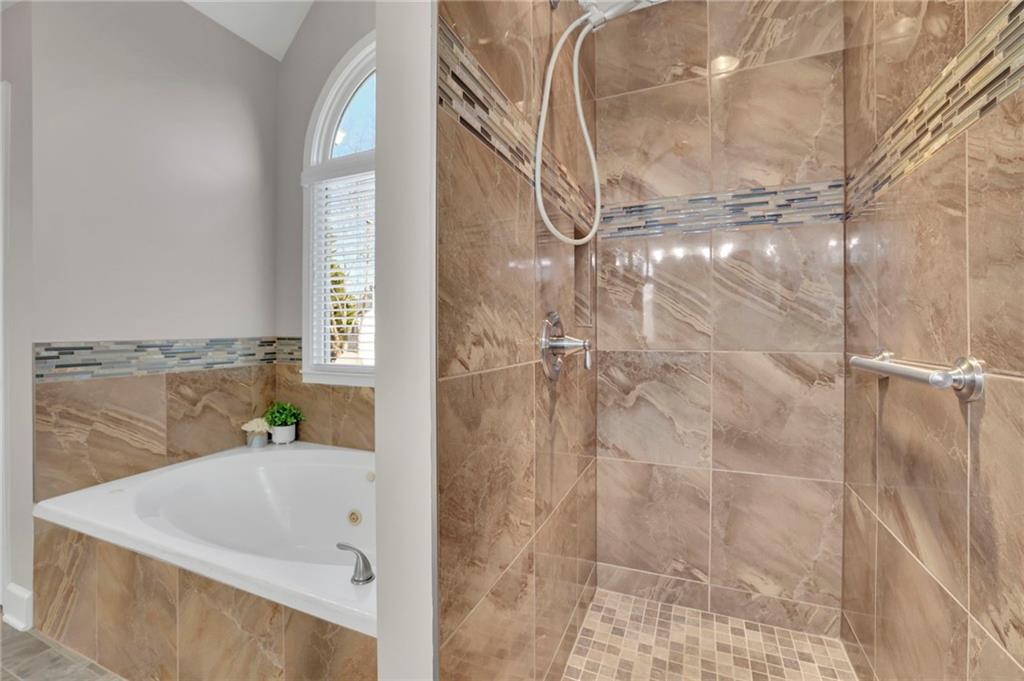 Marietta, Georgia, 30066, United States, 4 Bedrooms Bedrooms, ,3 BathroomsBathrooms,Residential,For Sale,2003100