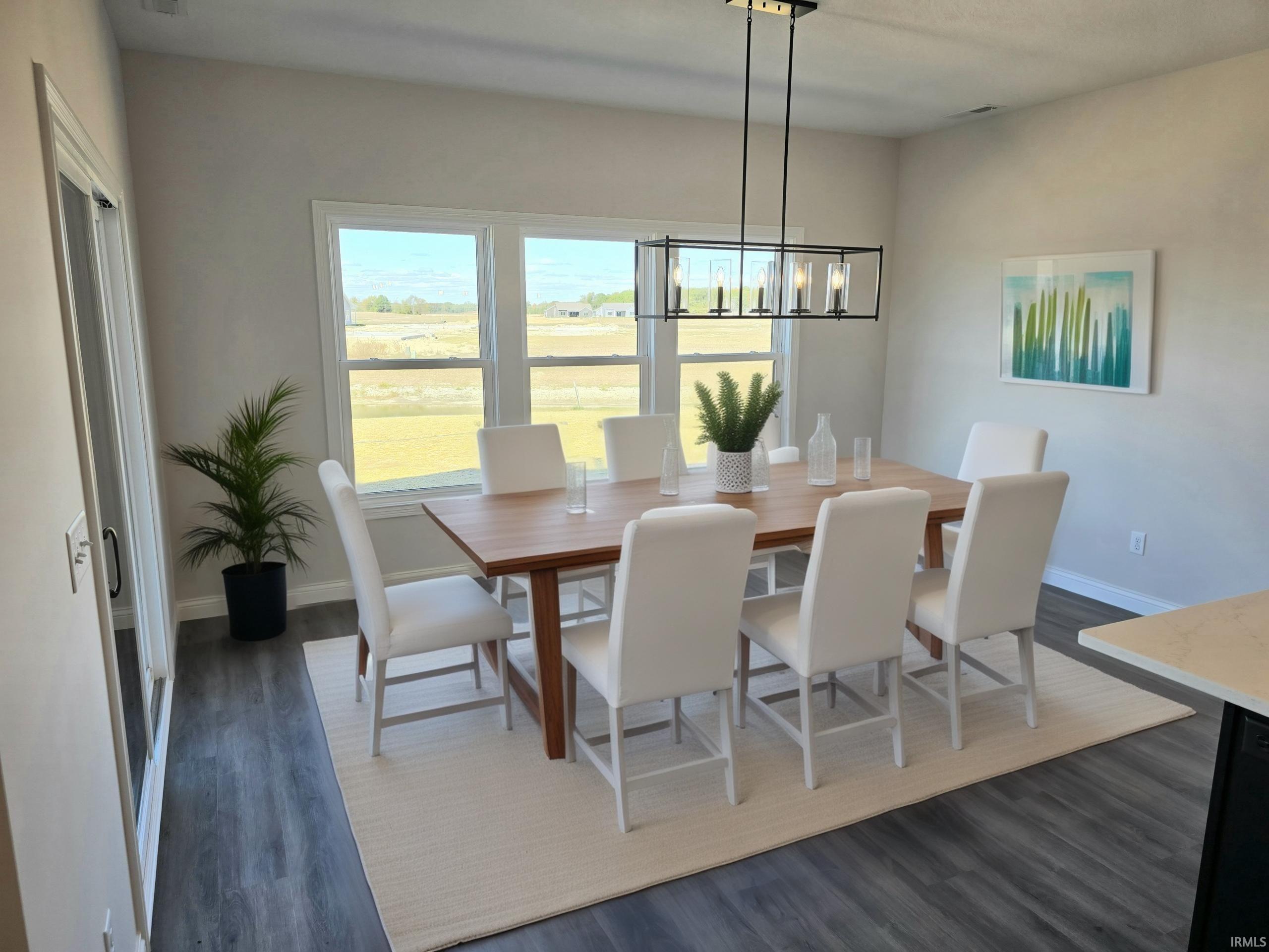 Fort Wayne, Indiana, 46818, United States, 3 Bedrooms Bedrooms, ,2 BathroomsBathrooms,Residential,For Sale,1980943