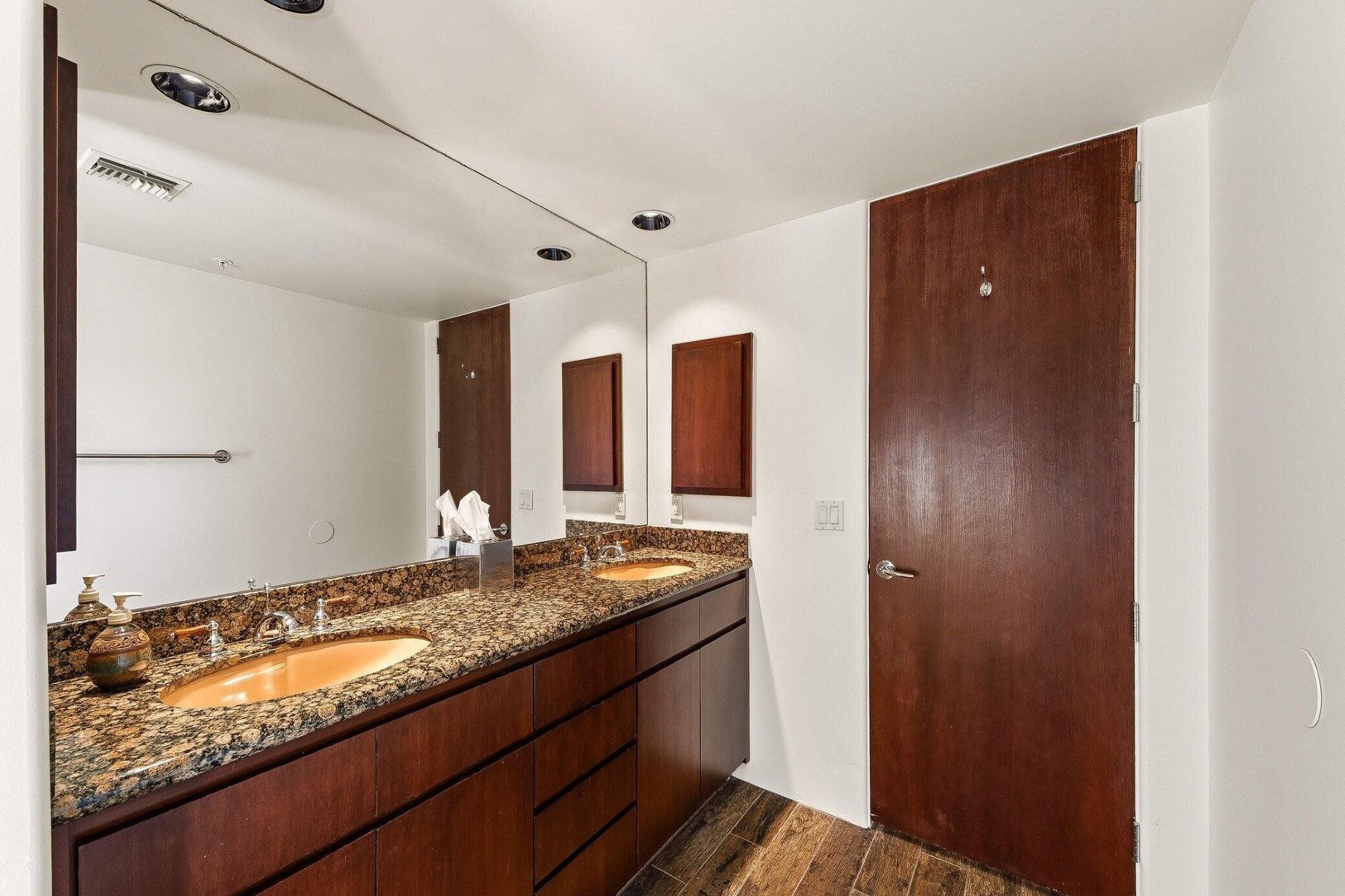  10675 E Fernwood Ln  Scottsdale, AZ - 物件實景