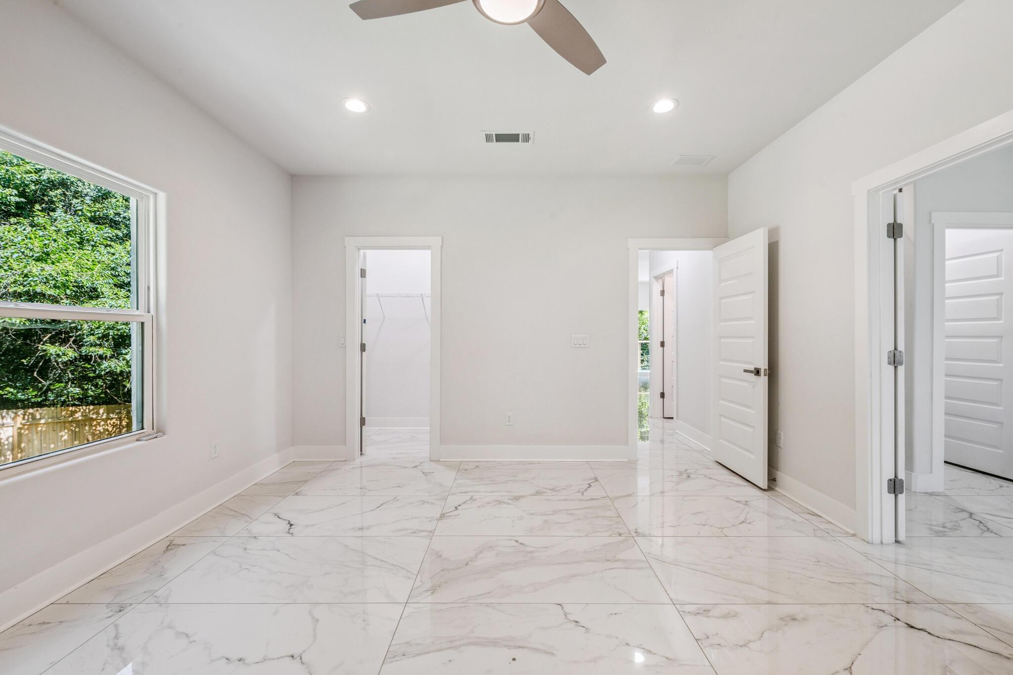 Niceville, Florida, 32578, United States, 5 Bedrooms Bedrooms, ,4 BathroomsBathrooms,Residential,For Sale,1942712