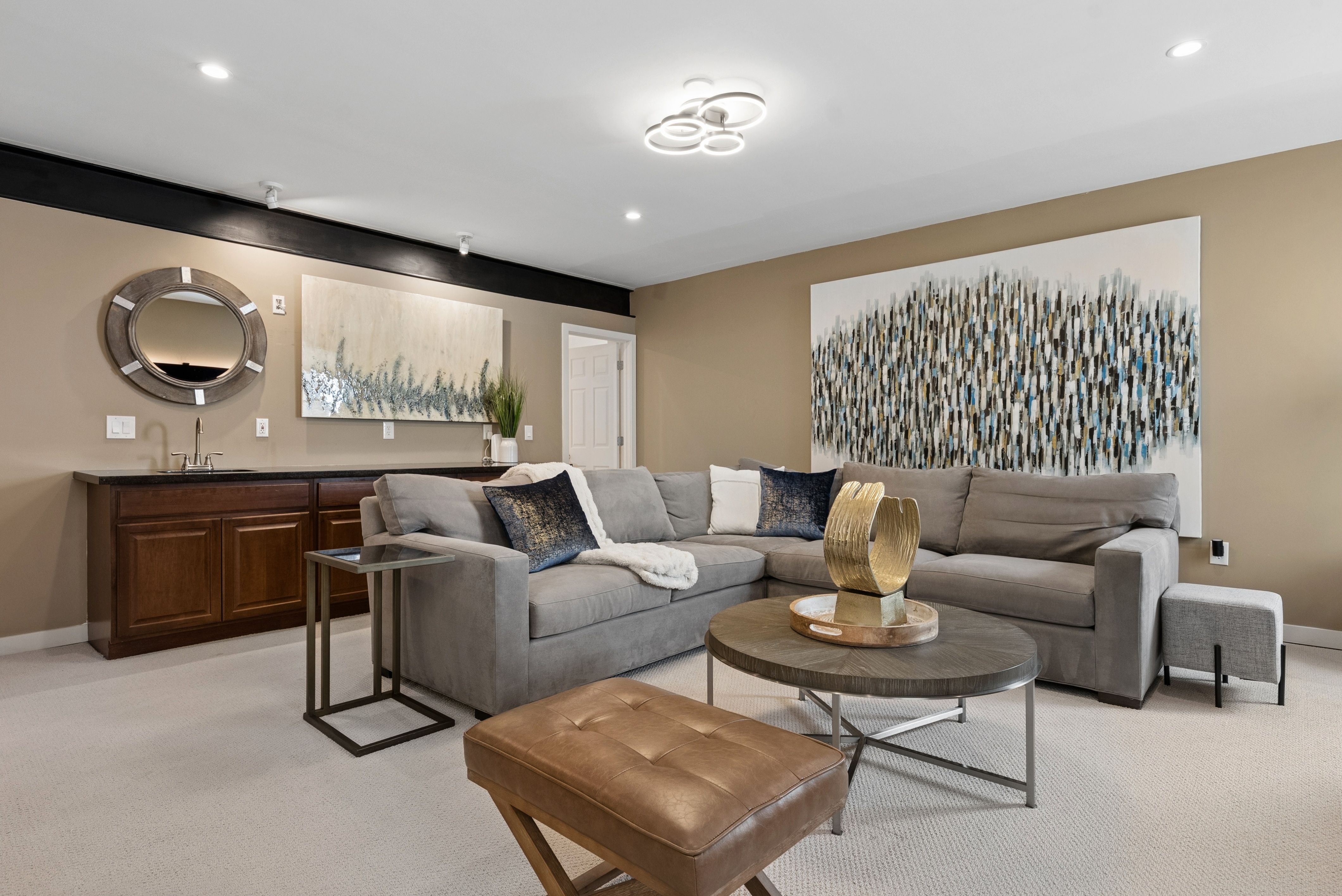  Sleek contemporary home - 物件實景