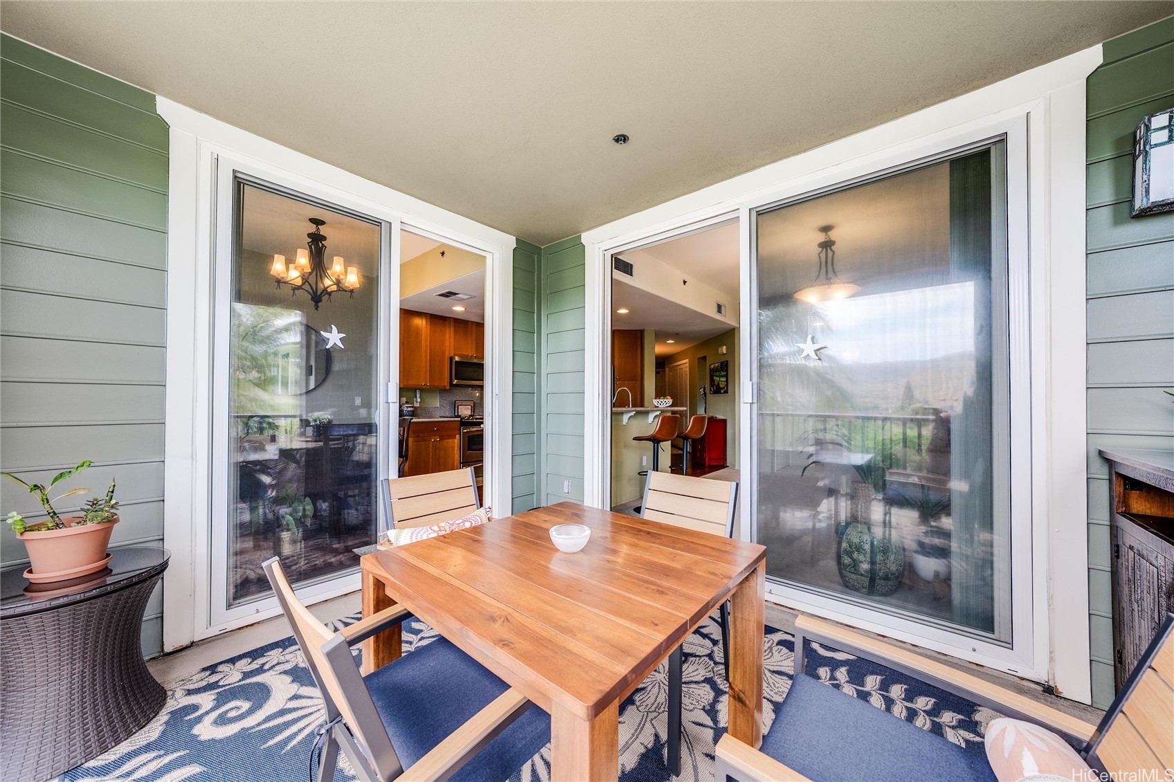 Honolulu, Hawaii, 96825, United States, 3 Bedrooms Bedrooms, ,2 BathroomsBathrooms,Residential,For Sale,1885693