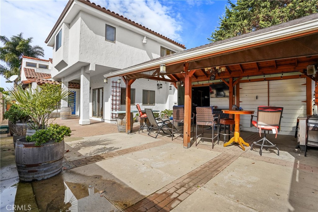 Santa Maria, California, 93454, United States, 5 Bedrooms Bedrooms, ,3 BathroomsBathrooms,Residential,For Sale,2032252