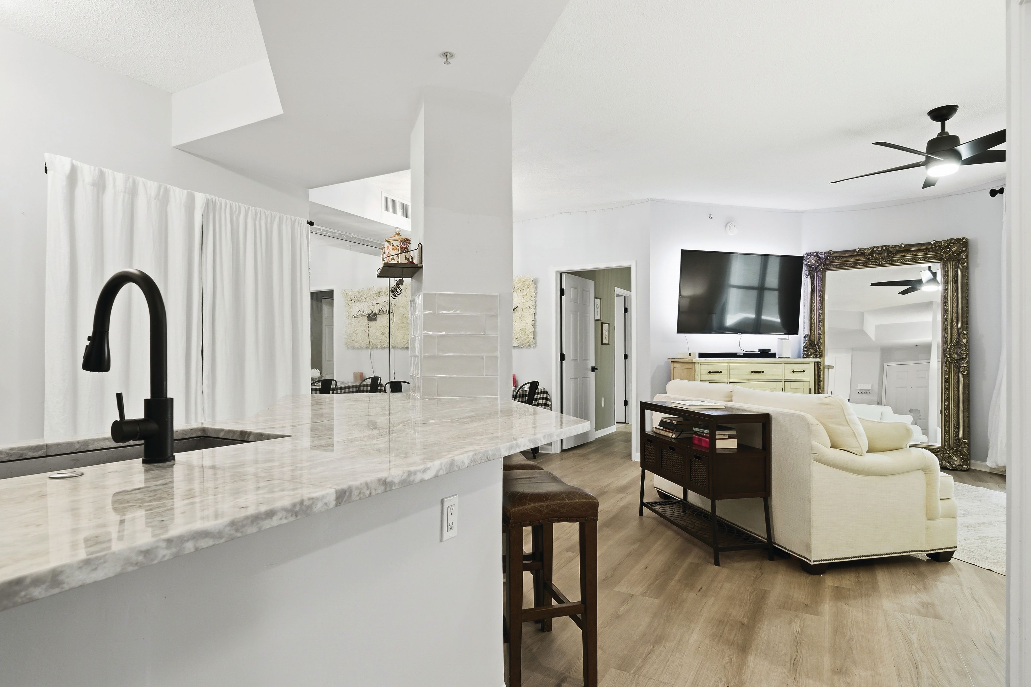  780 S Sapodilla Avenue 104 - 物件實景