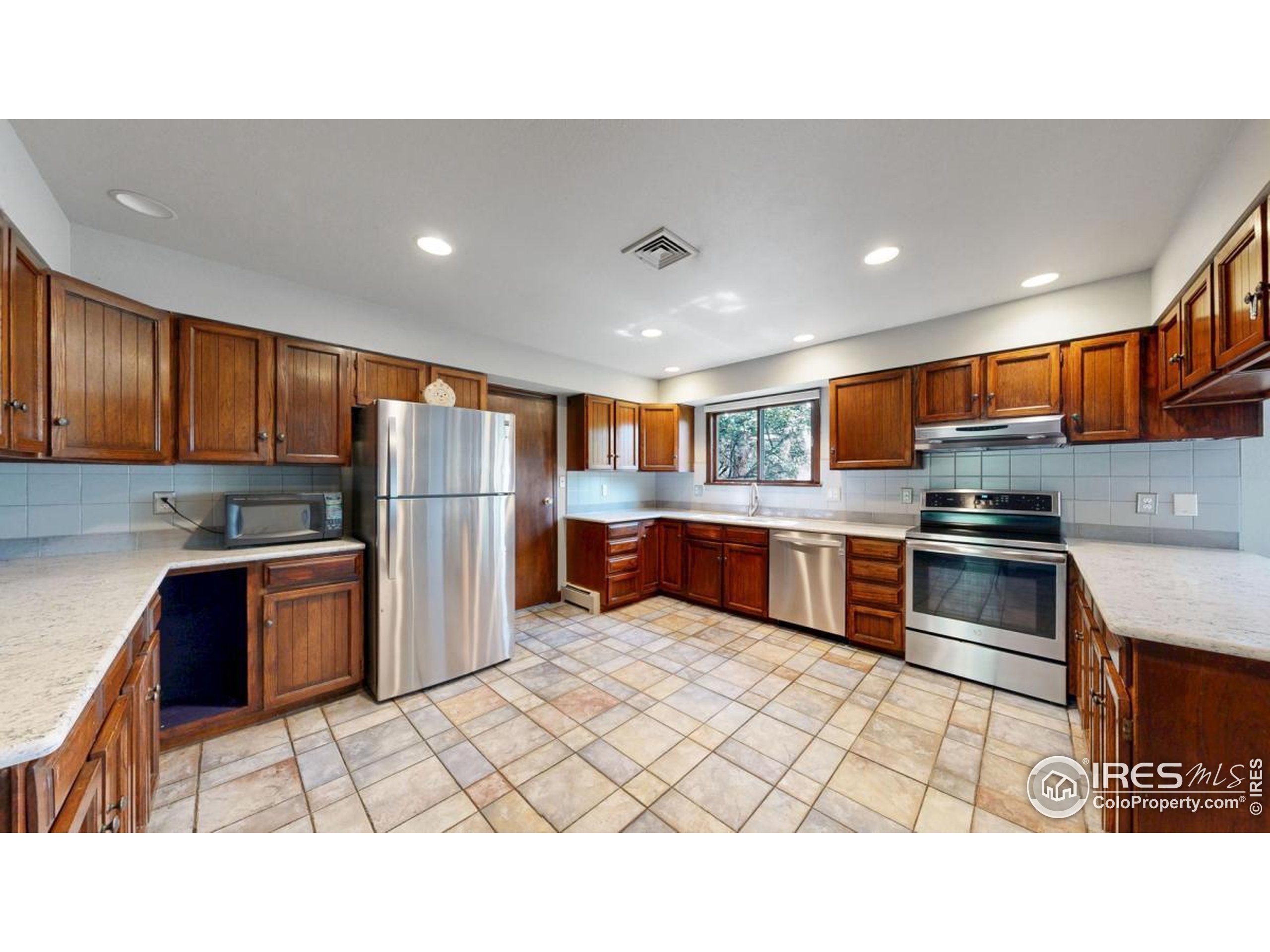 Fort Collins, Colorado, 80524, United States, 4 Bedrooms Bedrooms, ,2 BathroomsBathrooms,Residential,For Sale,1846996