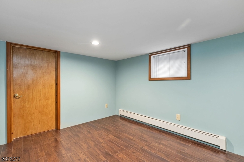 Garwood Boro, New Jersey, 07027, United States, 3 Bedrooms Bedrooms, ,2 BathroomsBathrooms,Residential,For Sale,1908282