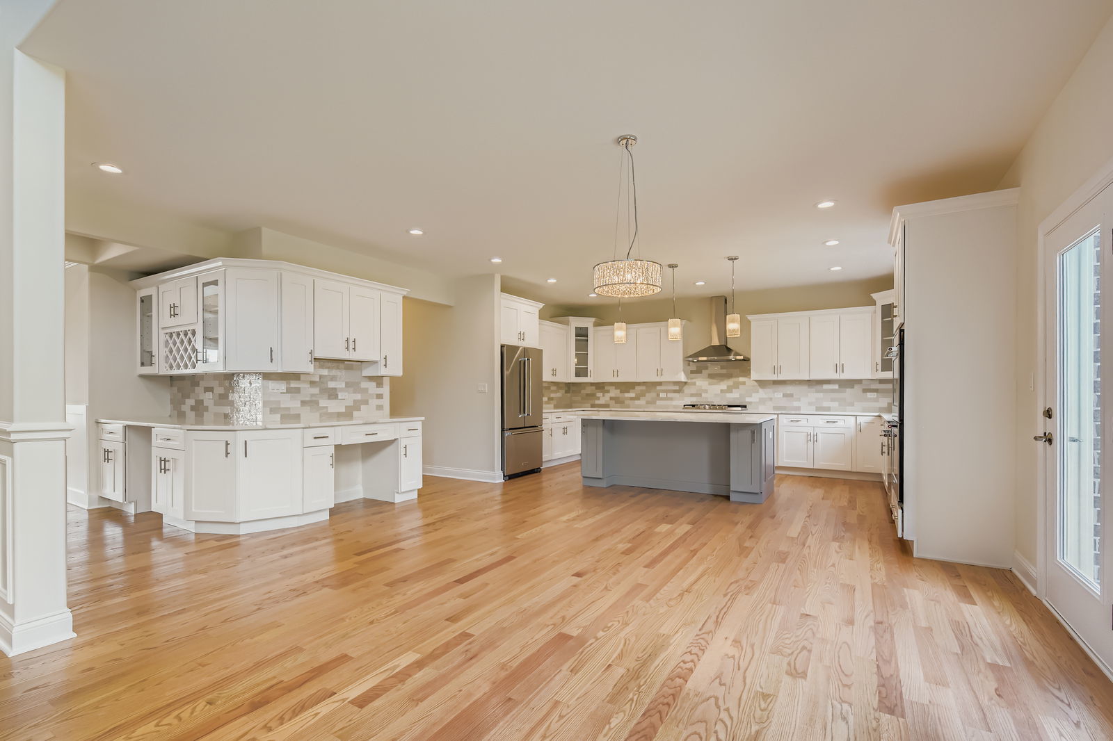 Frankfort, Illinois, 60423, United States, 4 Bedrooms Bedrooms, ,4 BathroomsBathrooms,Residential,For Sale,1904253