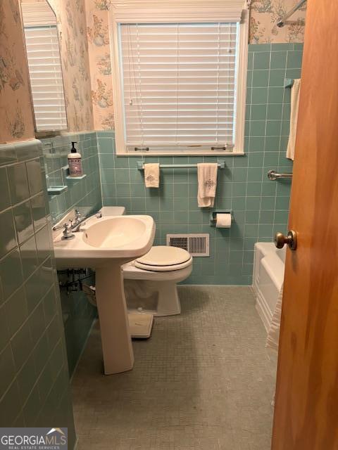 Atlanta, Georgia, 30329, United States, 4 Bedrooms Bedrooms, ,3 BathroomsBathrooms,Residential,For Sale,1988381