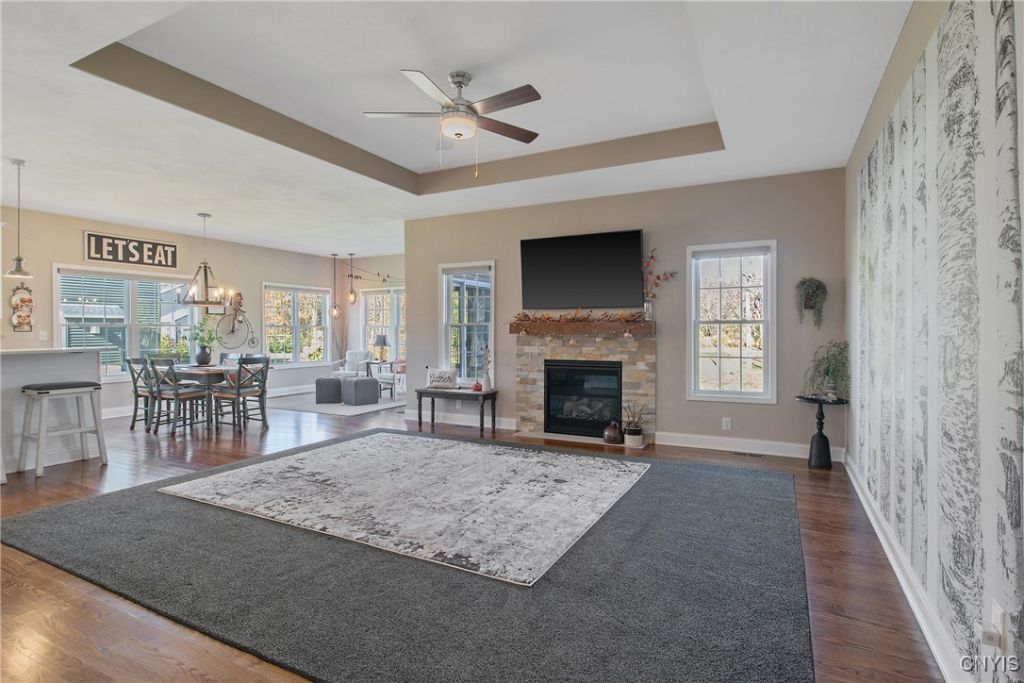 Liverpool, New York, 13090, United States, 3 Bedrooms Bedrooms, ,2 BathroomsBathrooms,Residential,For Sale,1972941