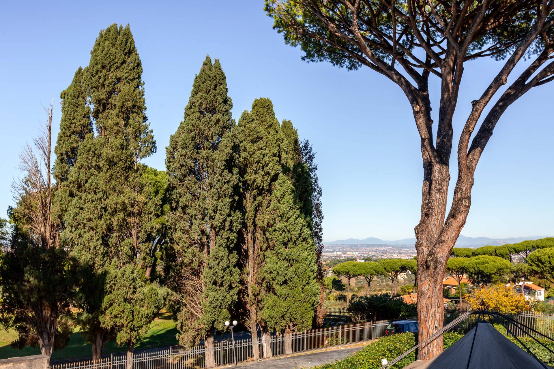 Grottaferrata, Roma, 00046, IT, 4 Bedrooms Bedrooms, ,2 BathroomsBathrooms,Residential,For Sale,1989453