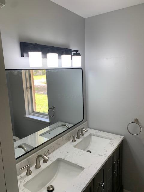 Granville, Ohio, 43023, United States, 3 Bedrooms Bedrooms, ,2 BathroomsBathrooms,Residential,For Sale,1901349