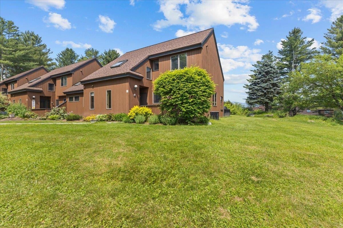 Stowe, Vermont, 05672, United States, 4 Bedrooms Bedrooms, ,3 BathroomsBathrooms,Residential,For Sale,1867745