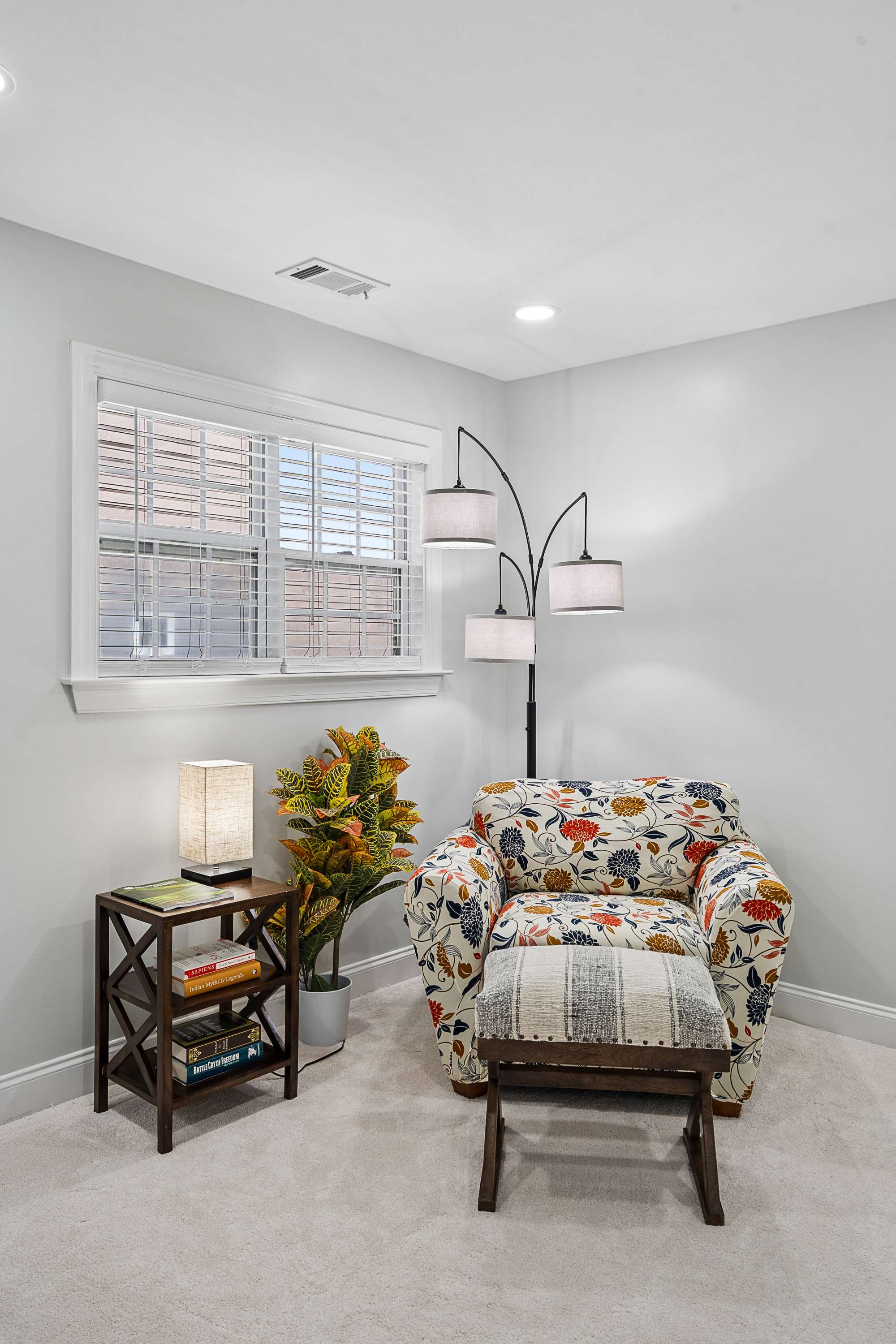  Beautifully Updated Home in Sought-After Swim and Tennis Neighborhood - 物件實景