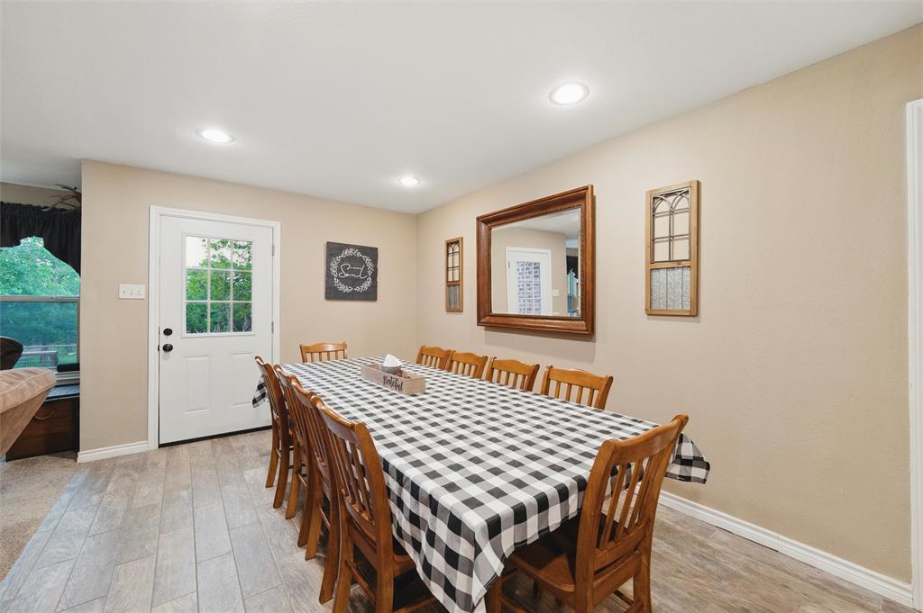 Weatherford, Texas, 76088, United States, 5 Bedrooms Bedrooms, ,4 BathroomsBathrooms,Residential,For Sale,1920303
