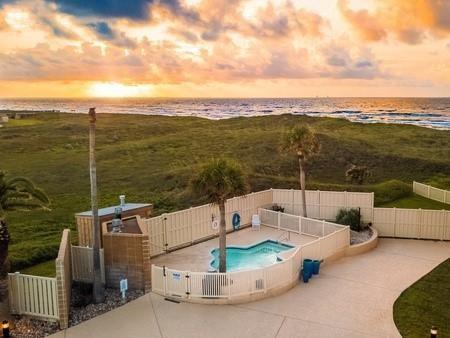 Port Aransas, Texas, 78373, United States, 2 Bedrooms Bedrooms, ,2 BathroomsBathrooms,Residential,For Sale,1848126