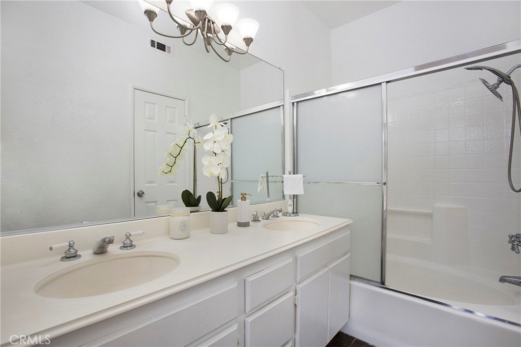 Anaheim, California, 92808, United States, 2 Bedrooms Bedrooms, ,2 BathroomsBathrooms,Residential,For Sale,1917583