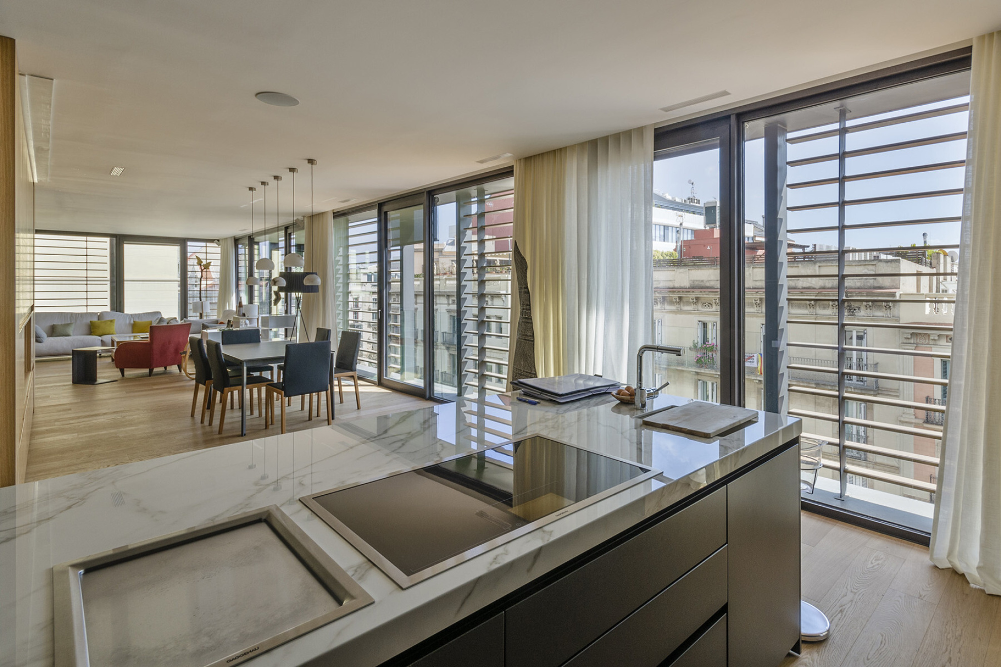  Exceptional penthouse with 180 m2 terrace next to Paseo de Gracia - 物件實景