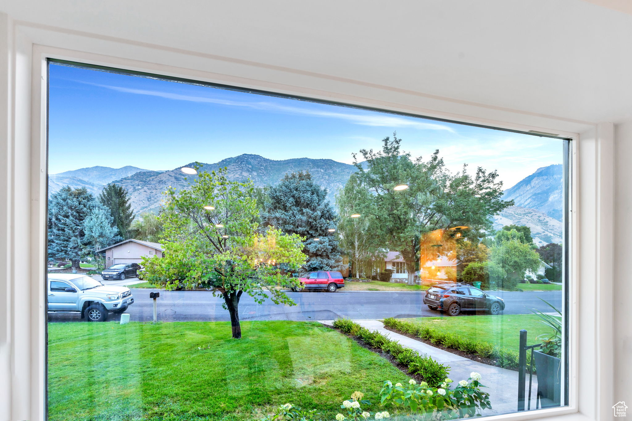 Provo, Utah, 84604, United States, 7 Bedrooms Bedrooms, ,2 BathroomsBathrooms,Residential,For Sale,1912581