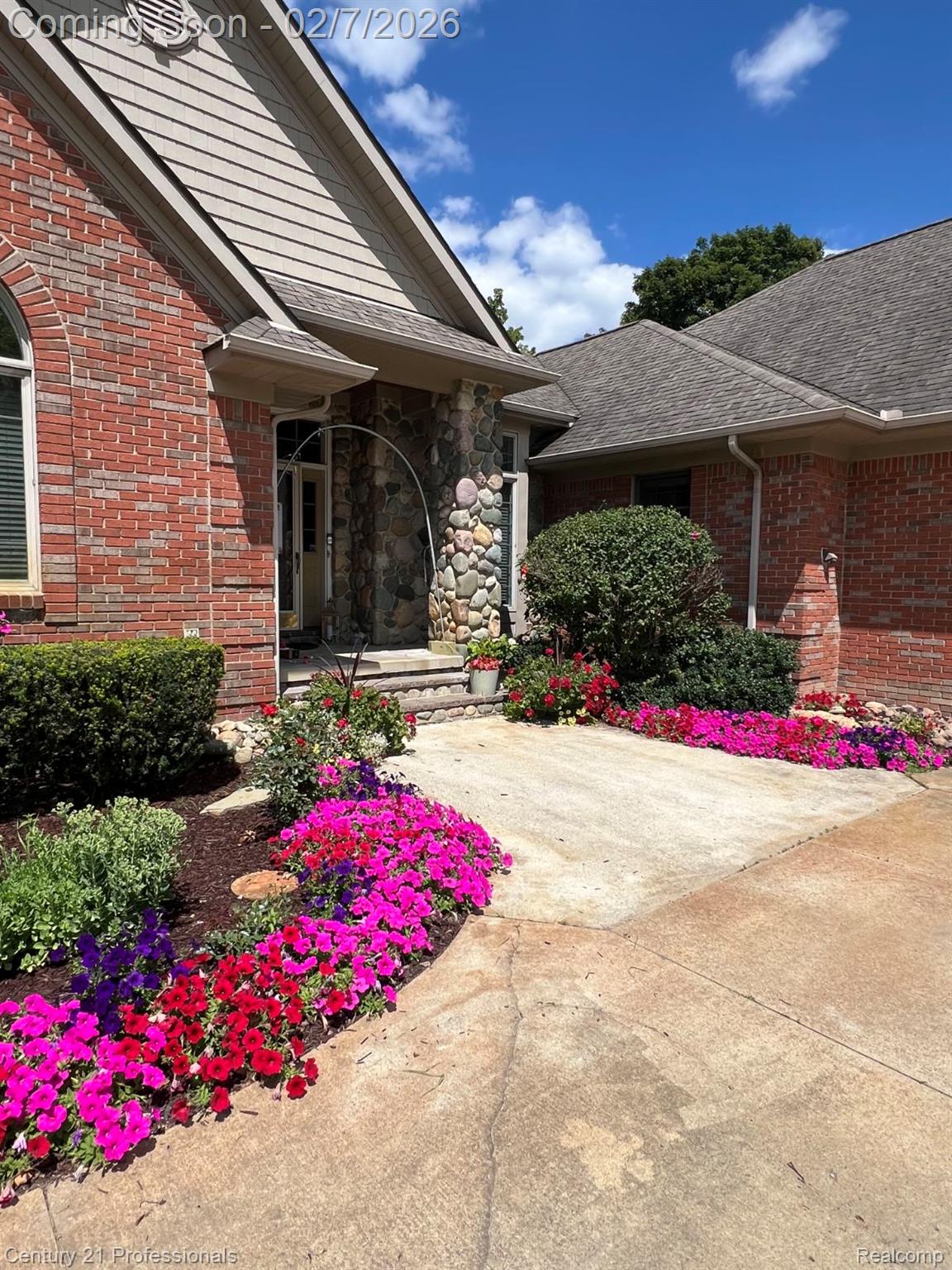 NewHudson, Michigan, 48165, United States, 3 Bedrooms Bedrooms, ,2 BathroomsBathrooms,Residential,For Sale,2014527