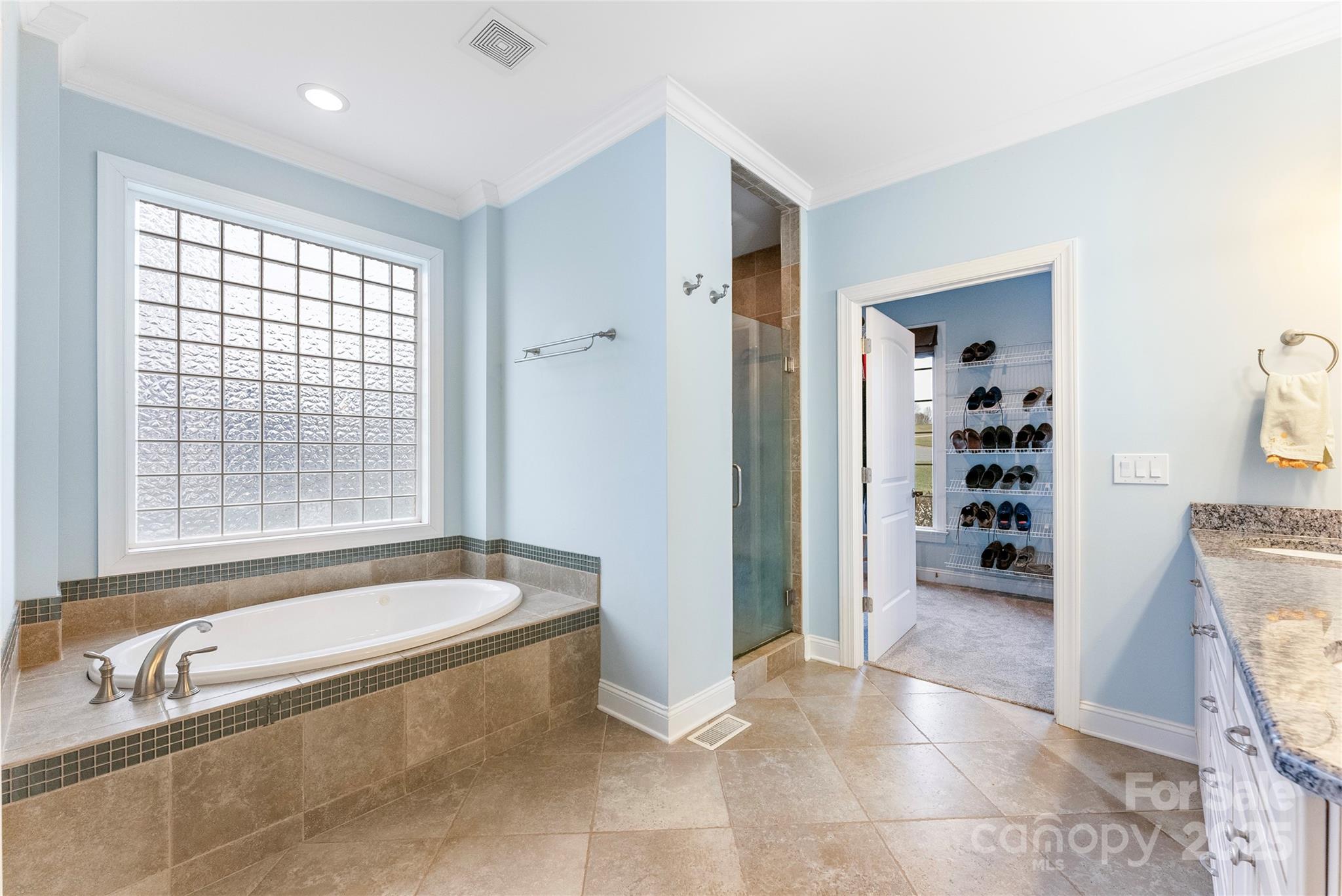 Shelby, North Carolina, 28150, United States, 5 Bedrooms Bedrooms, ,5 BathroomsBathrooms,Residential,For Sale,1710055