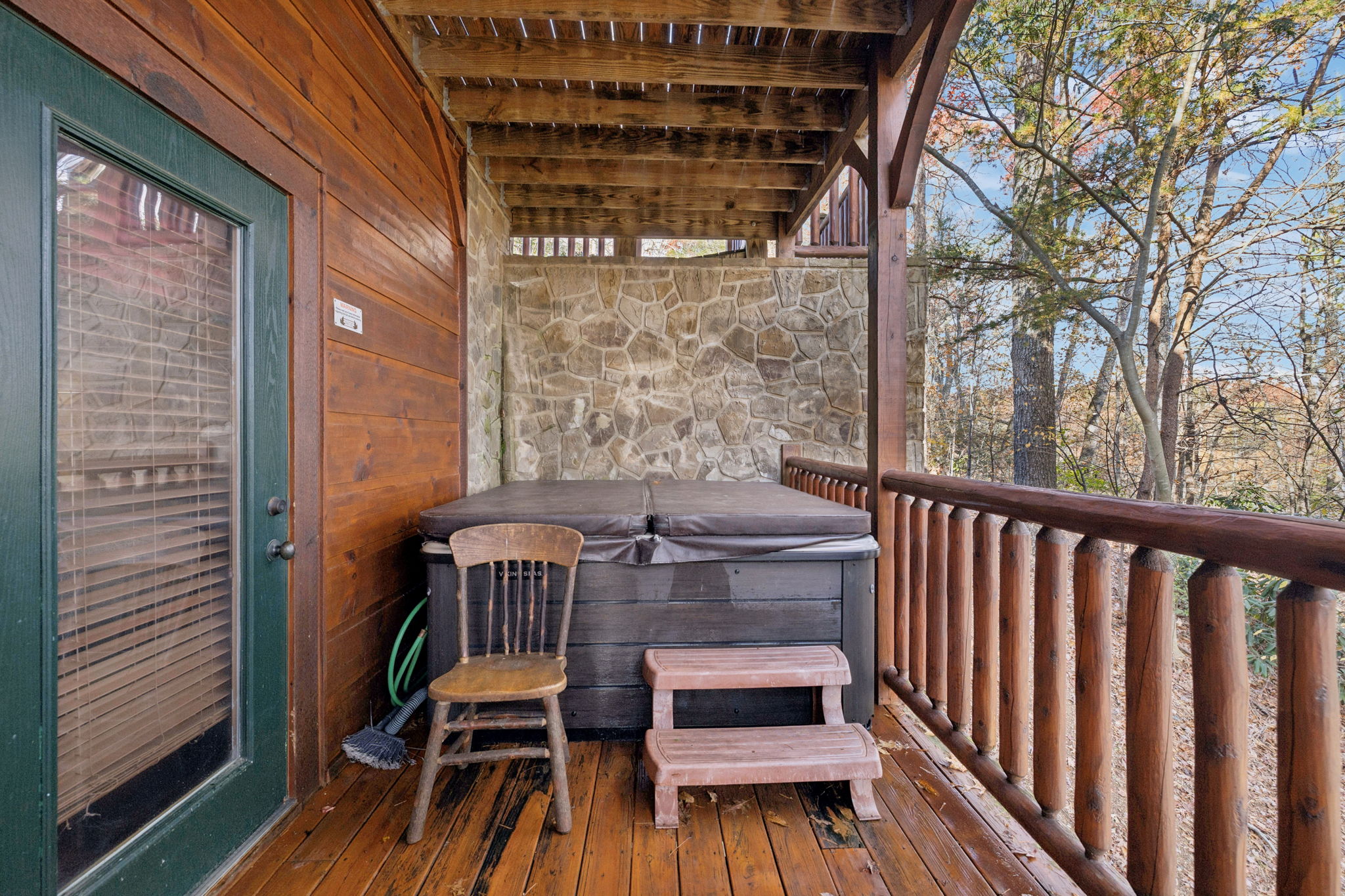 Gatlinburg, Tennessee, 37738, United States, 9 Bedrooms Bedrooms, ,9 BathroomsBathrooms,Residential,For Sale,1996380