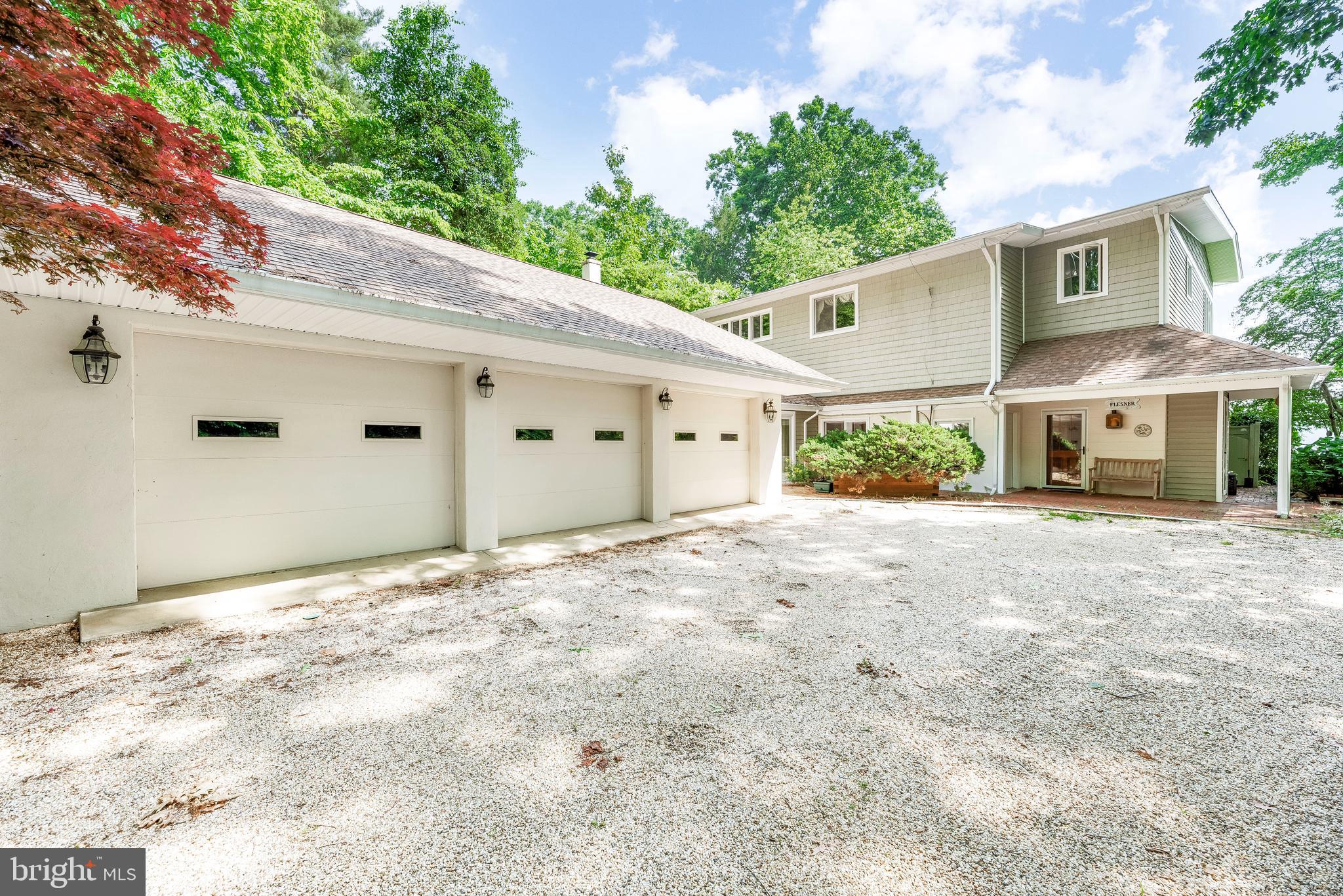 St Leonard, Maryland, 20685, United States, 4 Bedrooms Bedrooms, ,3 BathroomsBathrooms,Residential,For Sale,1944849