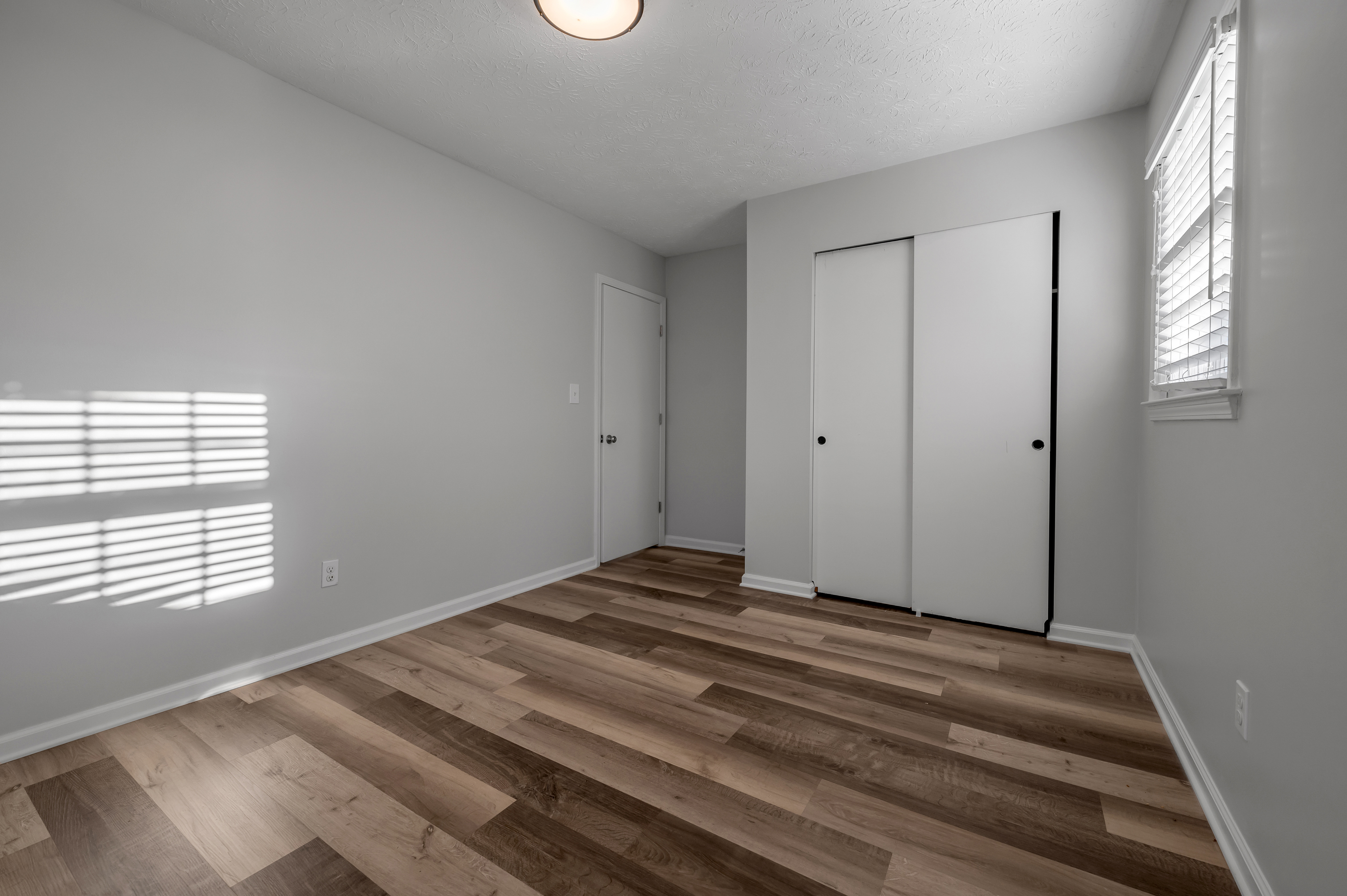  221 Quebec Way - 物件實景