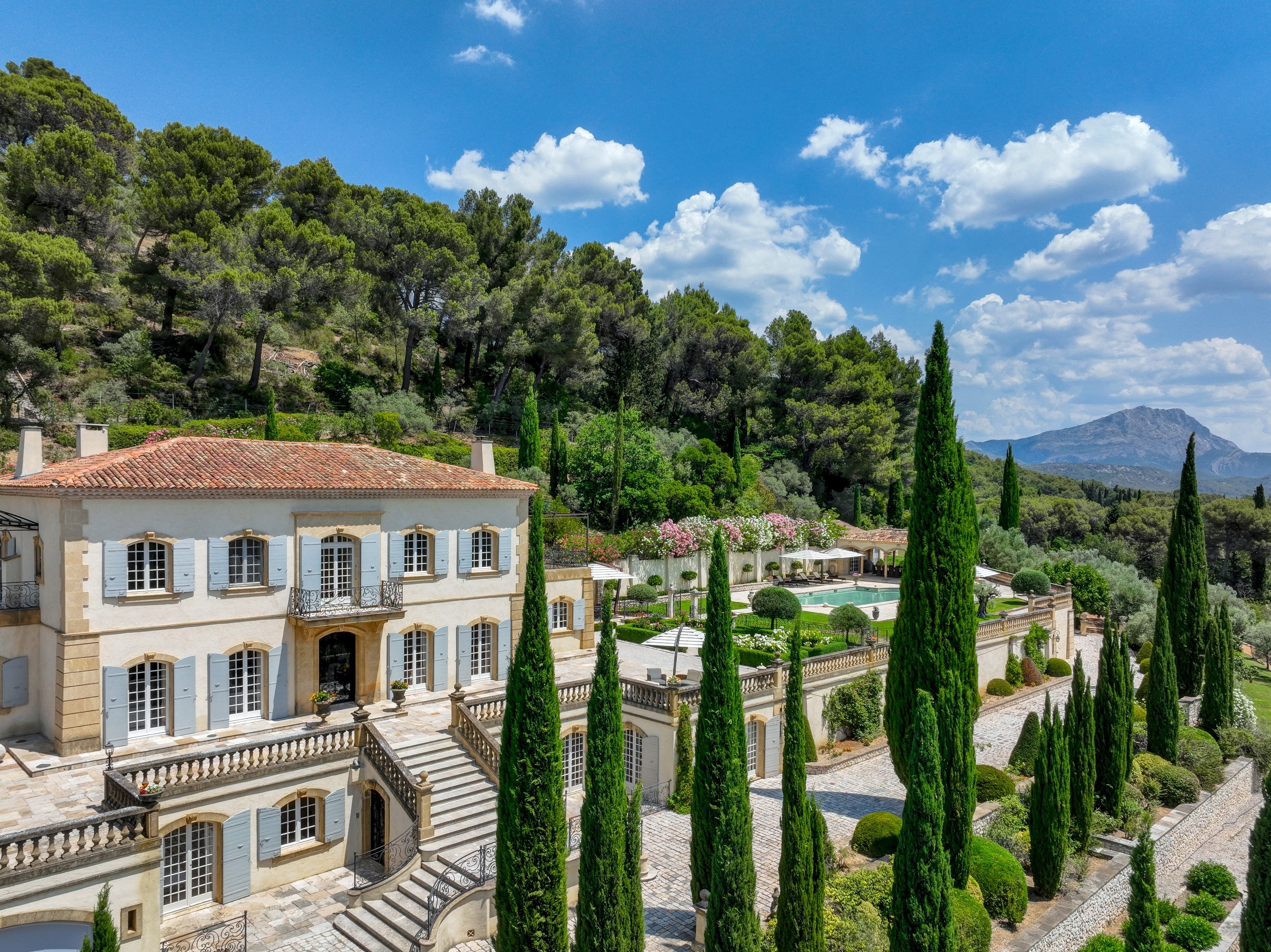  One of the Most Exclusive Estates in Aix-en-Provence - 物件實景