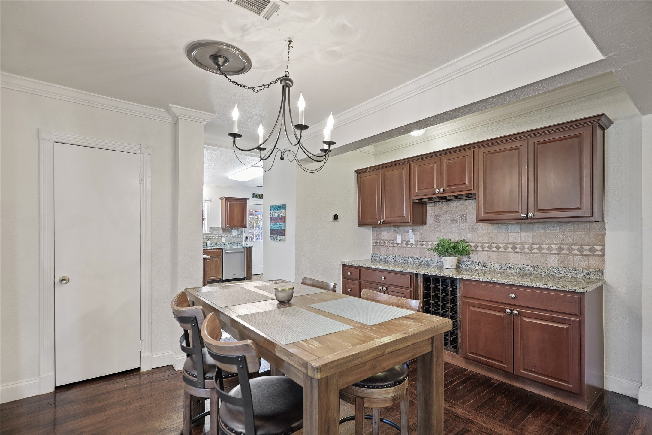 Possum Kingdom Lake, Texas, 76450, United States, 5 Bedrooms Bedrooms, ,3 BathroomsBathrooms,Residential,For Sale,2049060