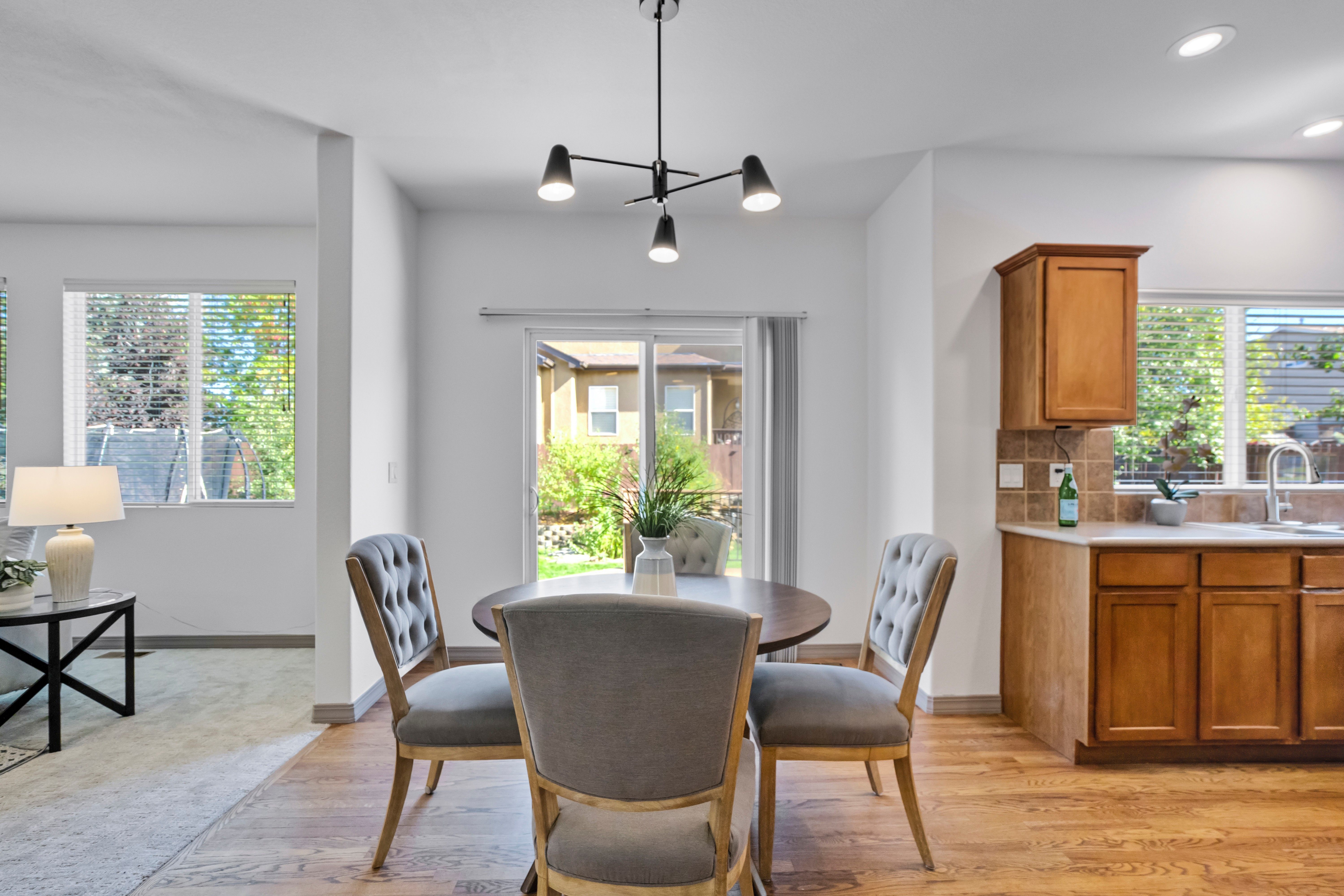  Welcome to This Beautifully Maintained Home in Sought-After Wagon Trails - 物件實景