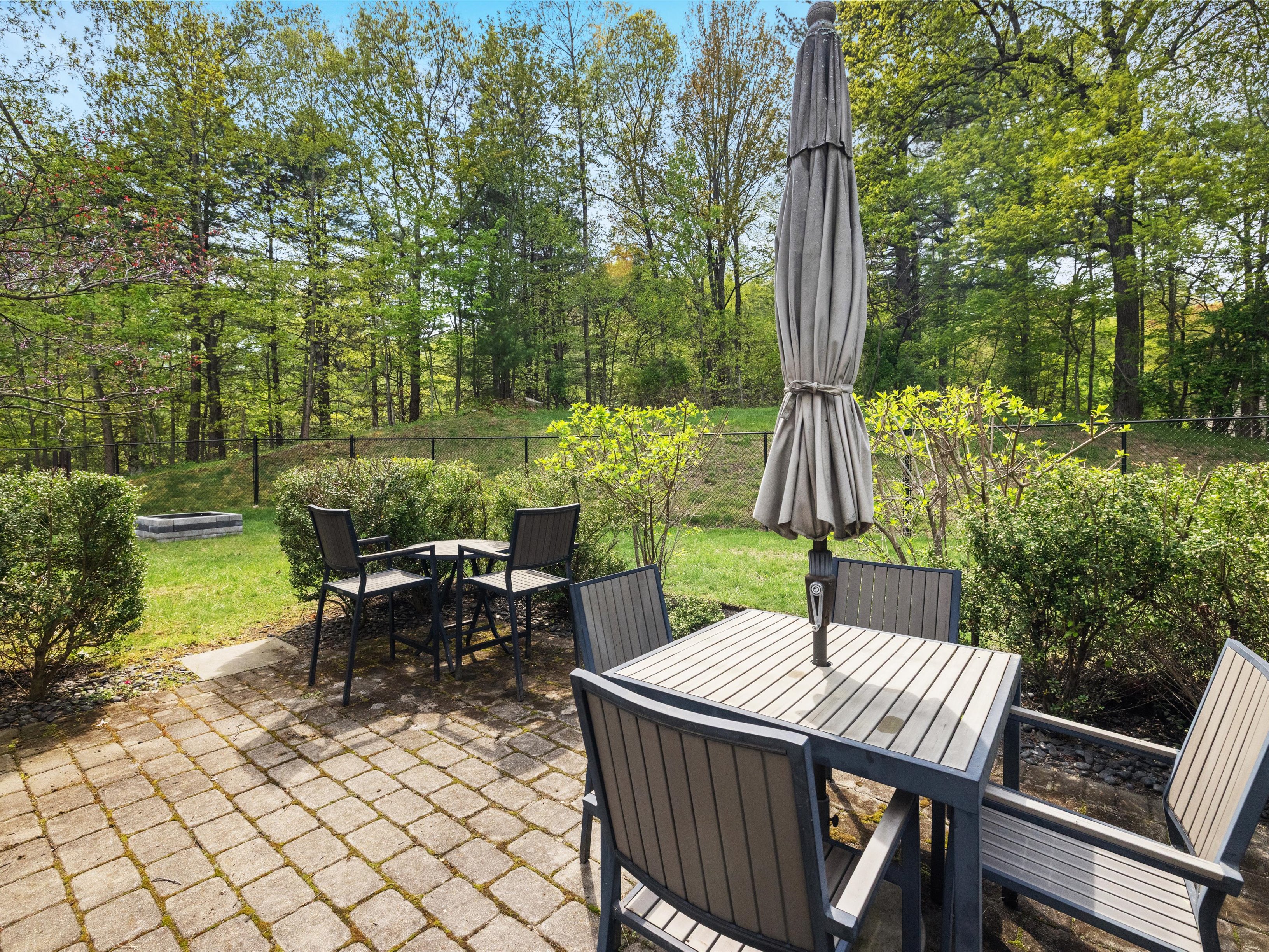  14 Spring Street, Hopkinton, MA 01748 - 物件實景