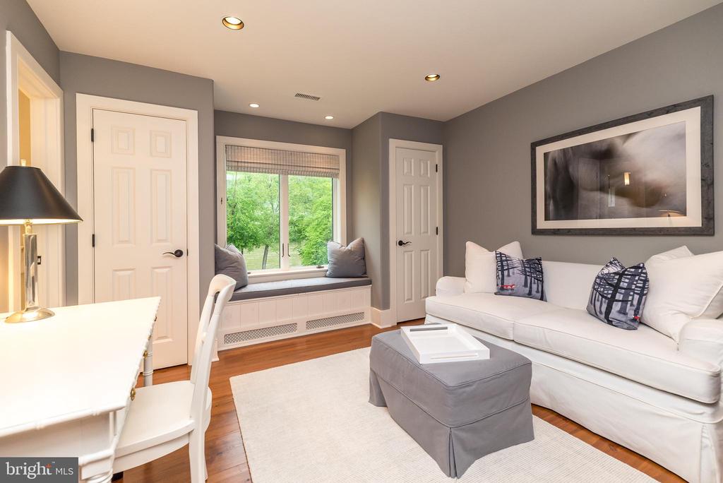 Point Pleasant, Pennsylvania, 18950, United States, 4 Bedrooms Bedrooms, ,6 BathroomsBathrooms,Residential,For Sale,1794565
