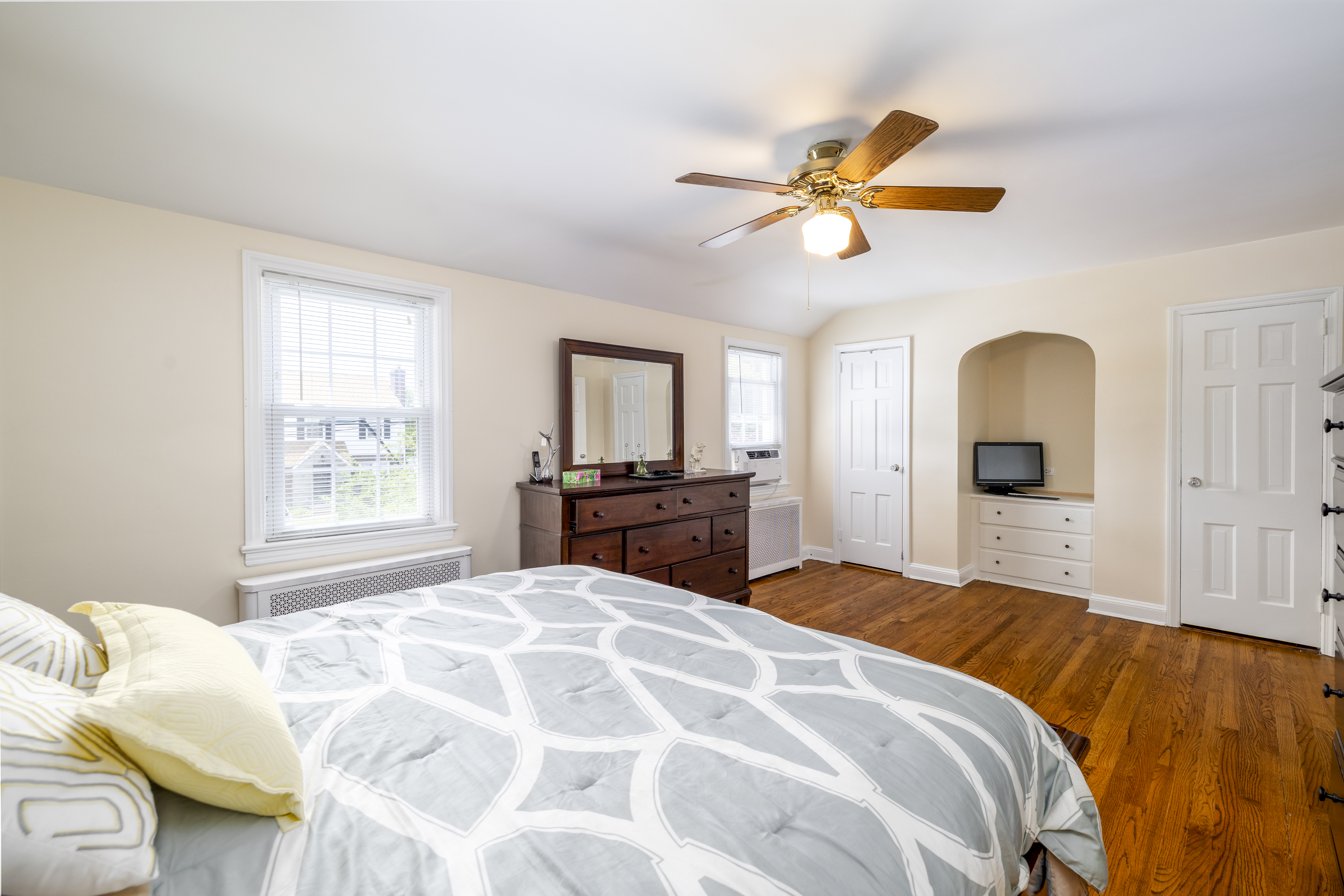  41 Hart Street, Lynbrook, NY 11563 - 物件實景