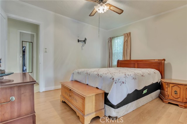 South Gate, California, 90280, United States, 4 Bedrooms Bedrooms, ,Residential,For Sale,1943165