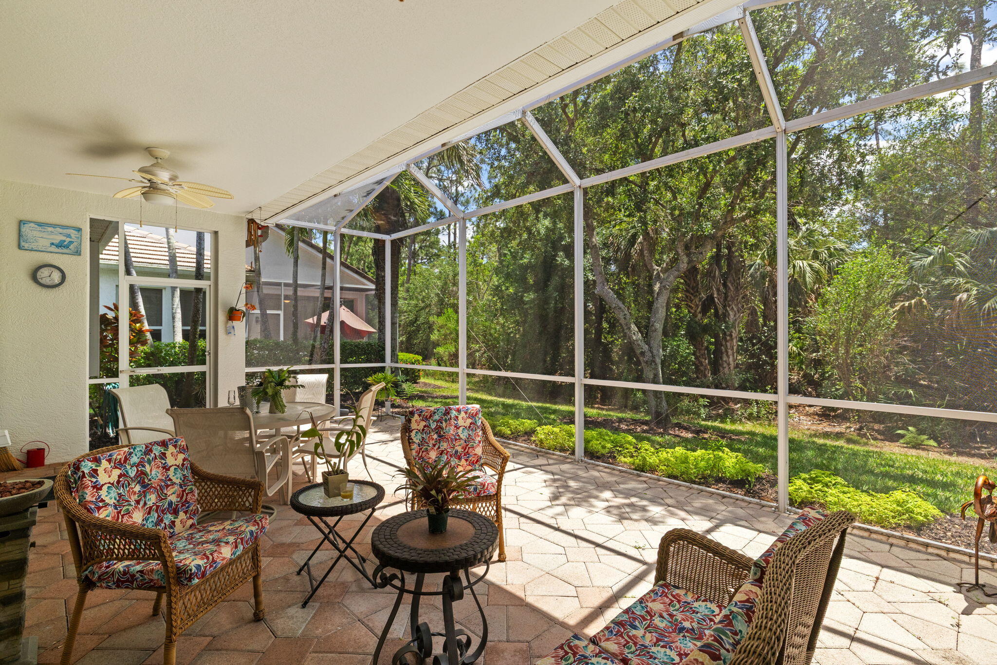 Naples, Florida, 34104, United States, 2 Bedrooms Bedrooms, ,2 BathroomsBathrooms,Residential,For Sale,1990967