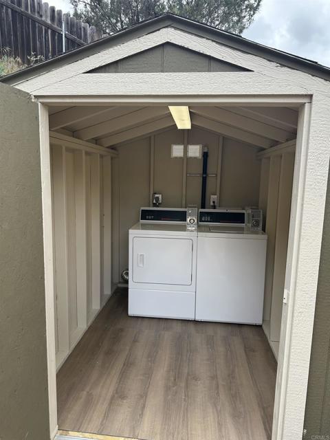 Spring Valley, California, 91977, United States, ,Residential,For Sale,1976458