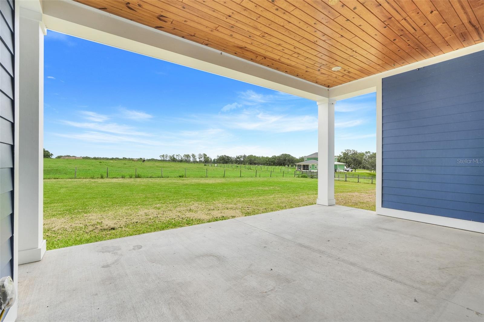 GROVELAND, Florida, 34736, United States, 4 Bedrooms Bedrooms, ,5 BathroomsBathrooms,Residential,For Sale,1792752