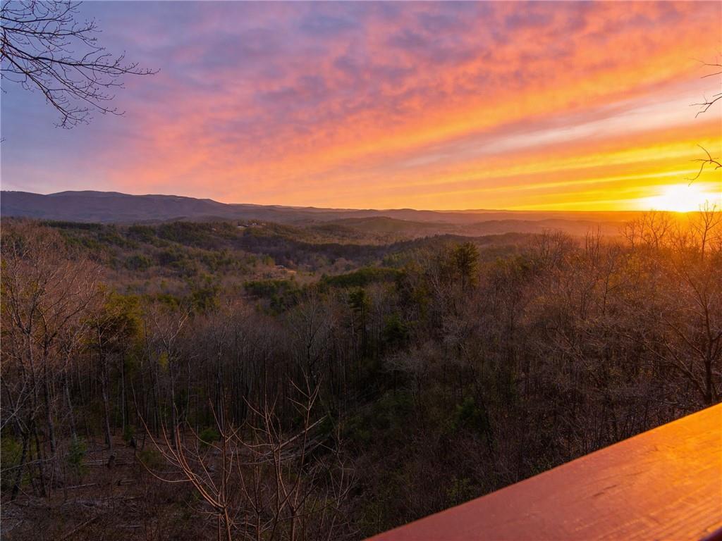 Dawsonville, Georgia, 30534, United States, 3 Bedrooms Bedrooms, ,3 BathroomsBathrooms,Residential,For Sale,2029990