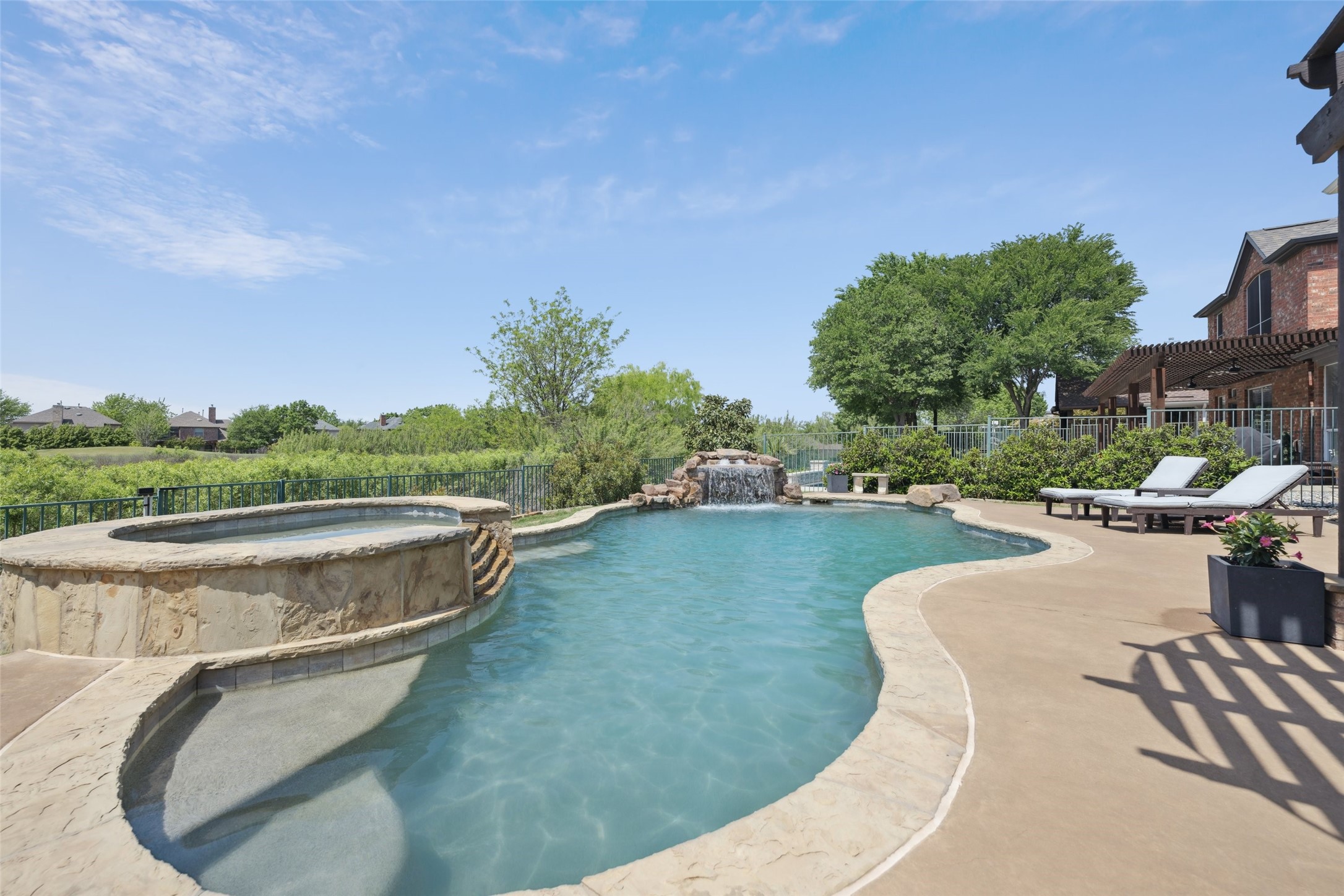 Frisco, Texas, 75033, United States, 5 Bedrooms Bedrooms, ,4 BathroomsBathrooms,Residential,For Sale,1938908