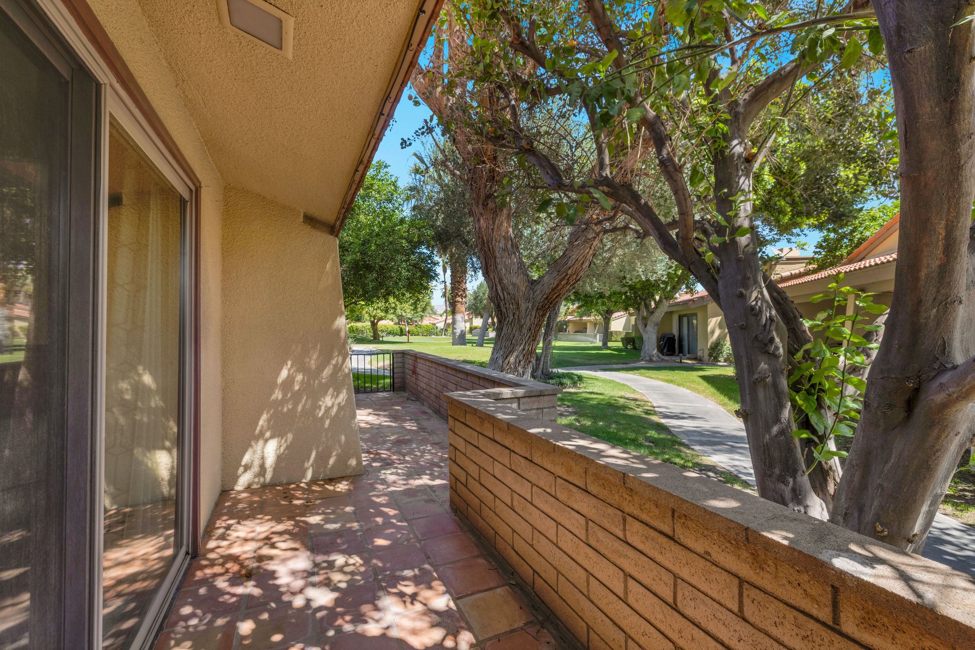  Mid-Century Fixer in Palm Springs Country Club - 物件實景